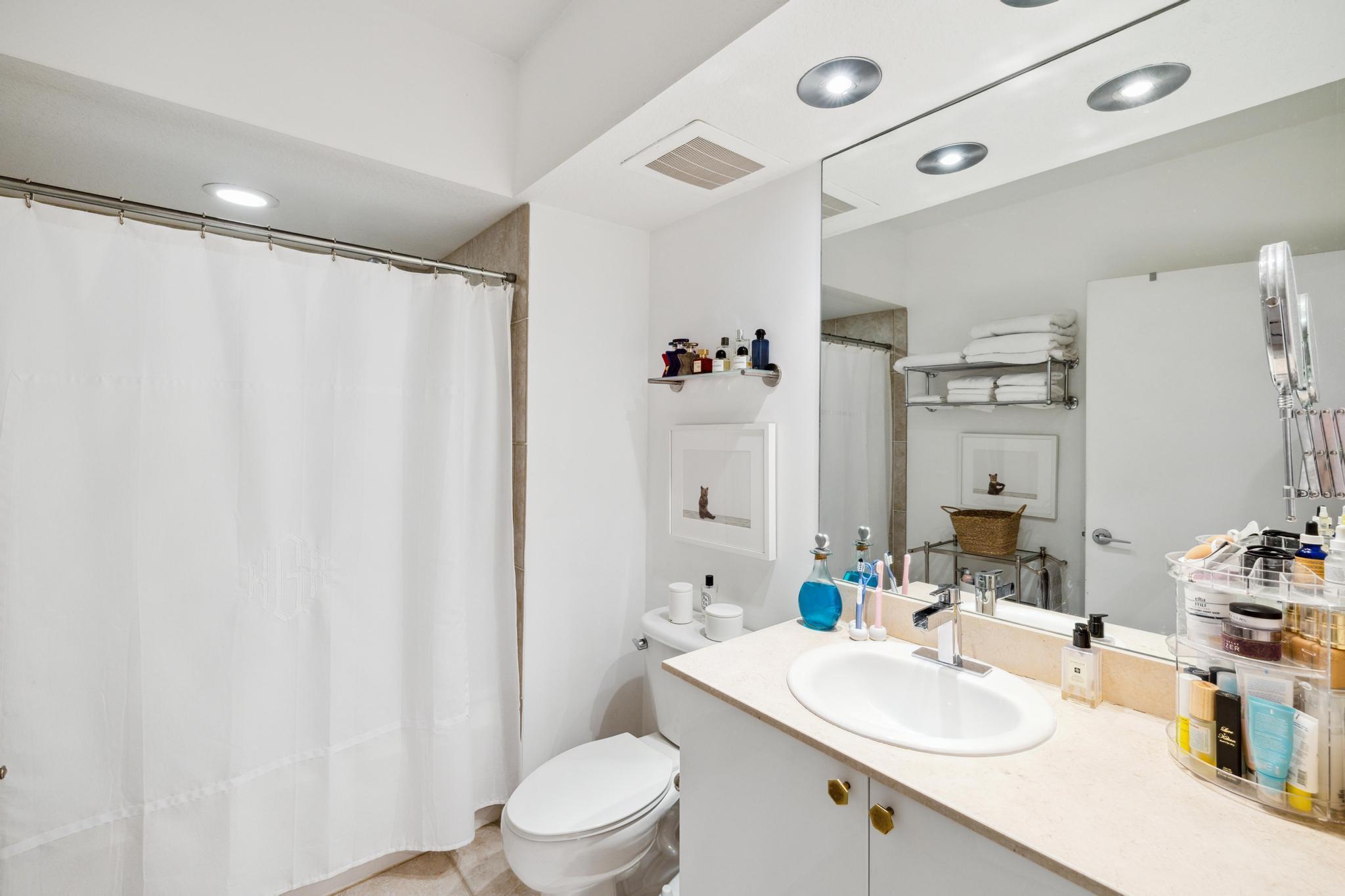 1551 N Flagler Drive Unit: 705