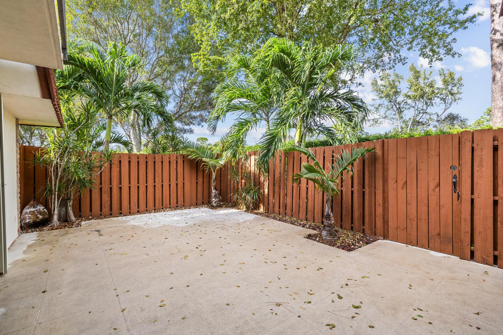 3125 San Fernando Drive Unit: 34-C