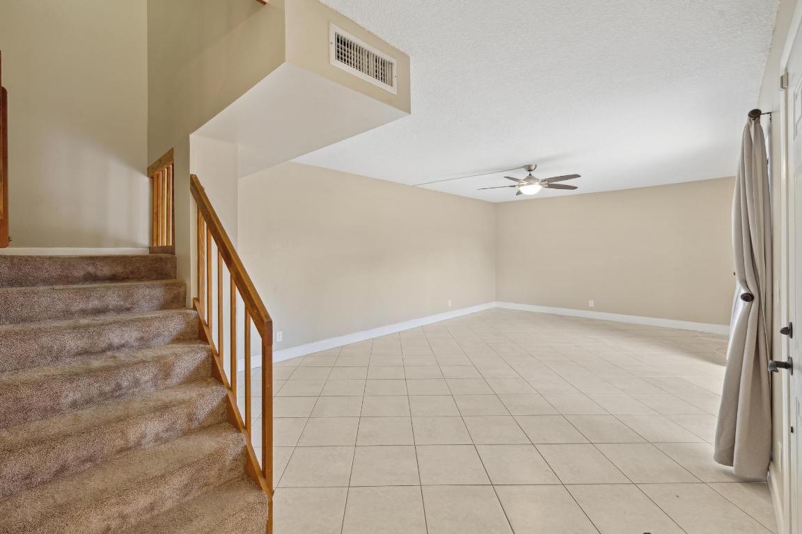 3125 San Fernando Drive Unit: 34-C