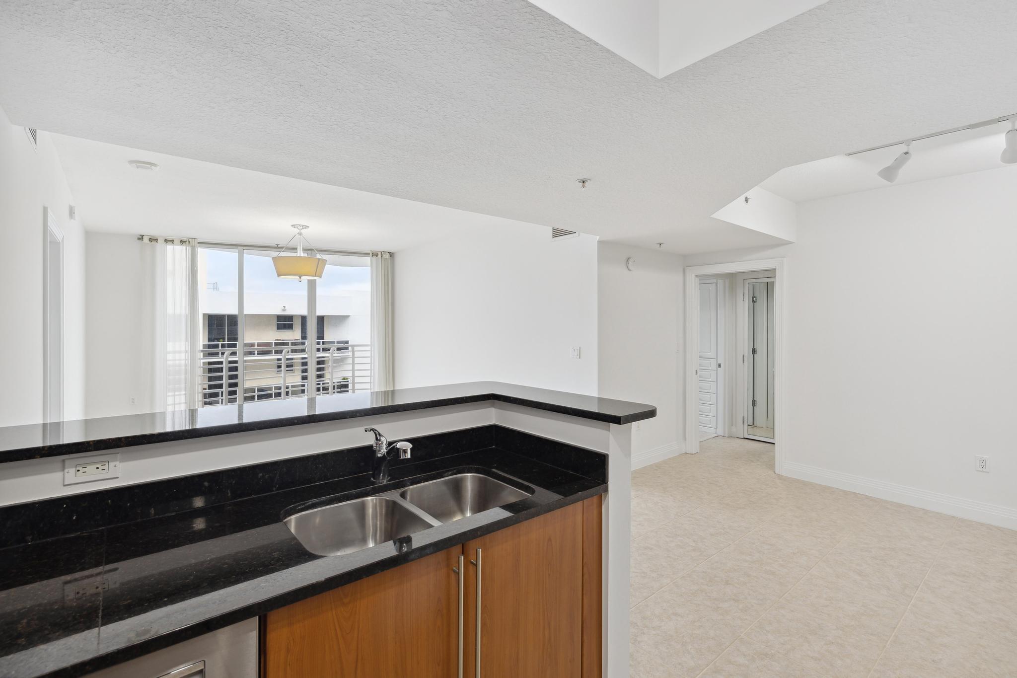 1551 N Flagler Drive Unit: 1405