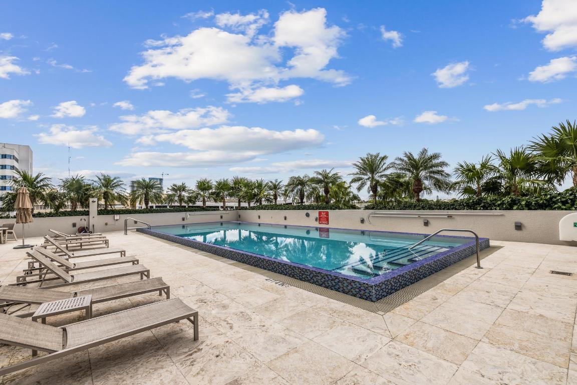 1551 N Flagler Drive Unit: 1405