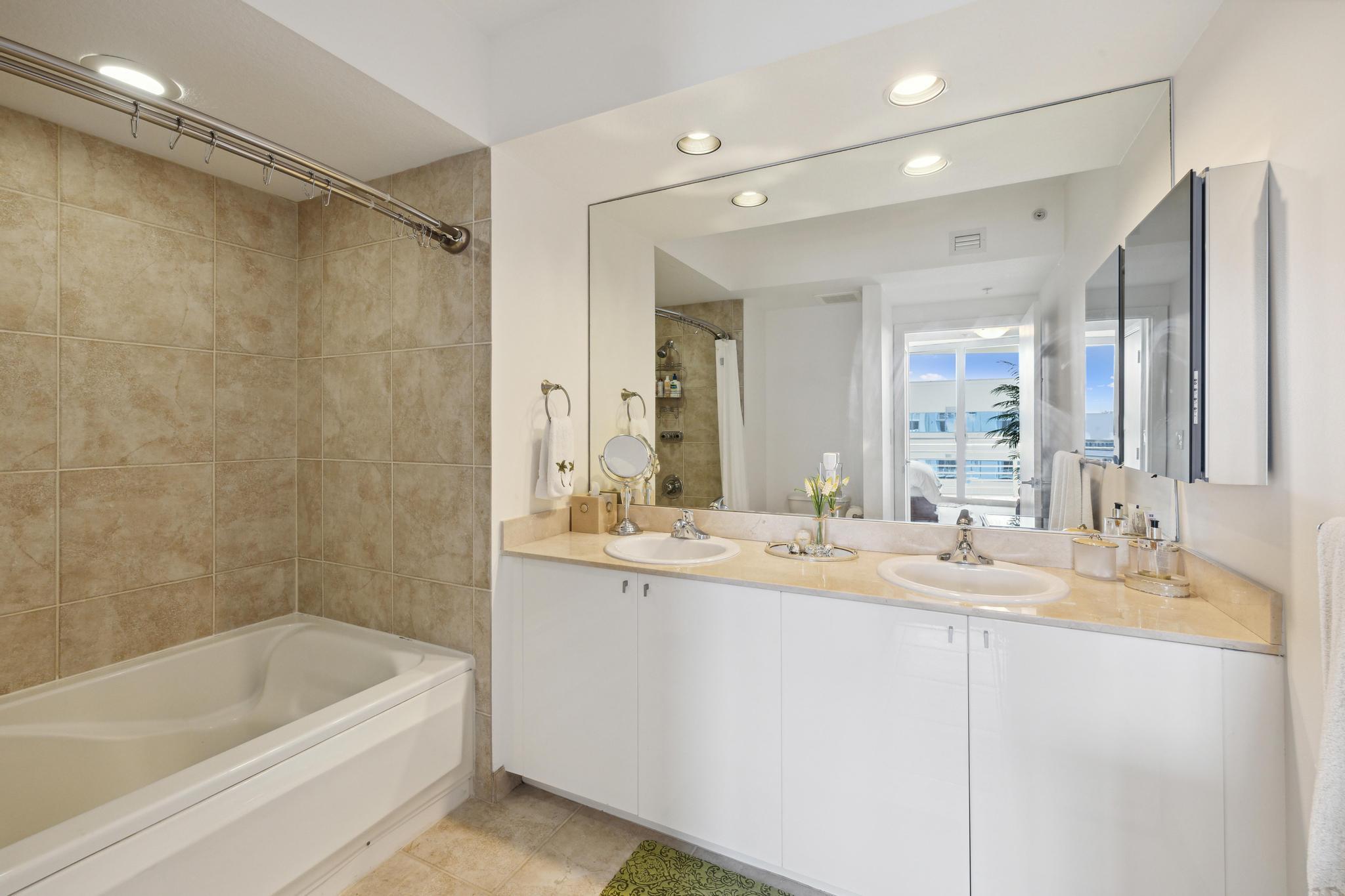 1551 N Flagler Drive 1415