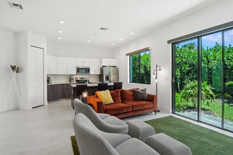 2201 Florida Boulevard