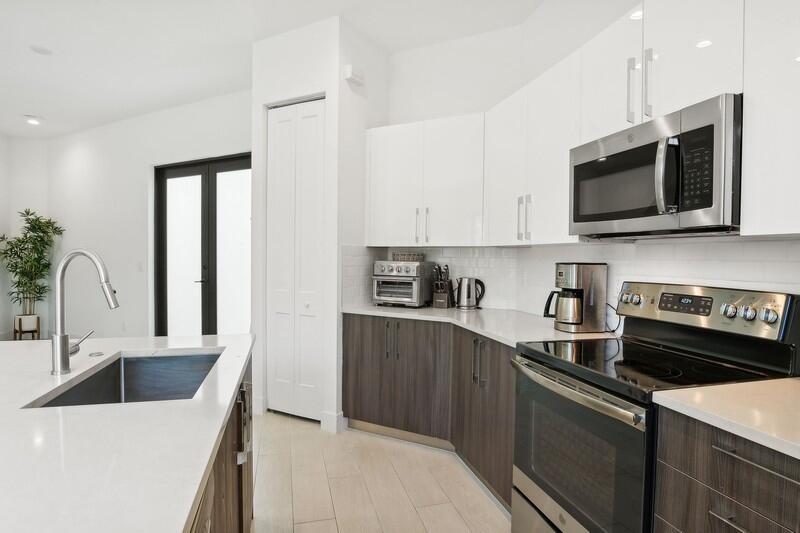 2201 Florida Boulevard