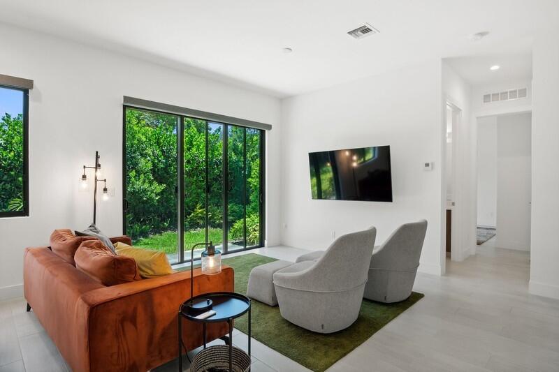 2201 Florida Boulevard