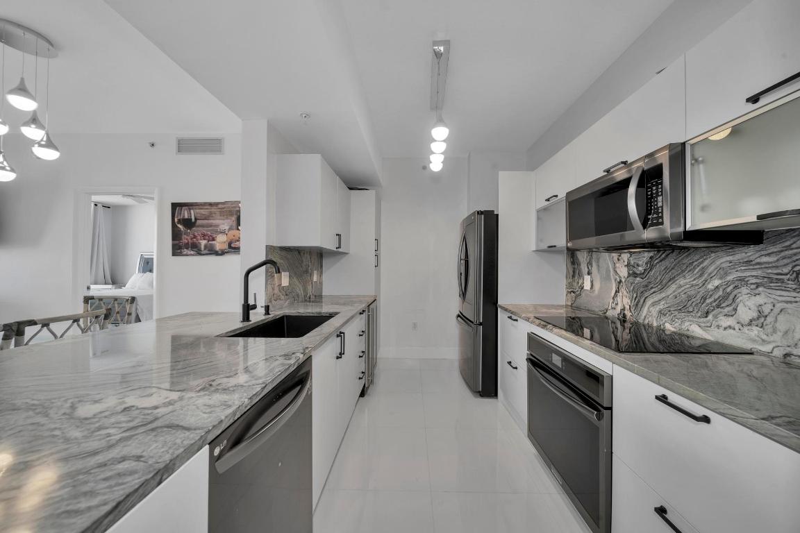 550 Okeechobee 1809 Boulevard 1809