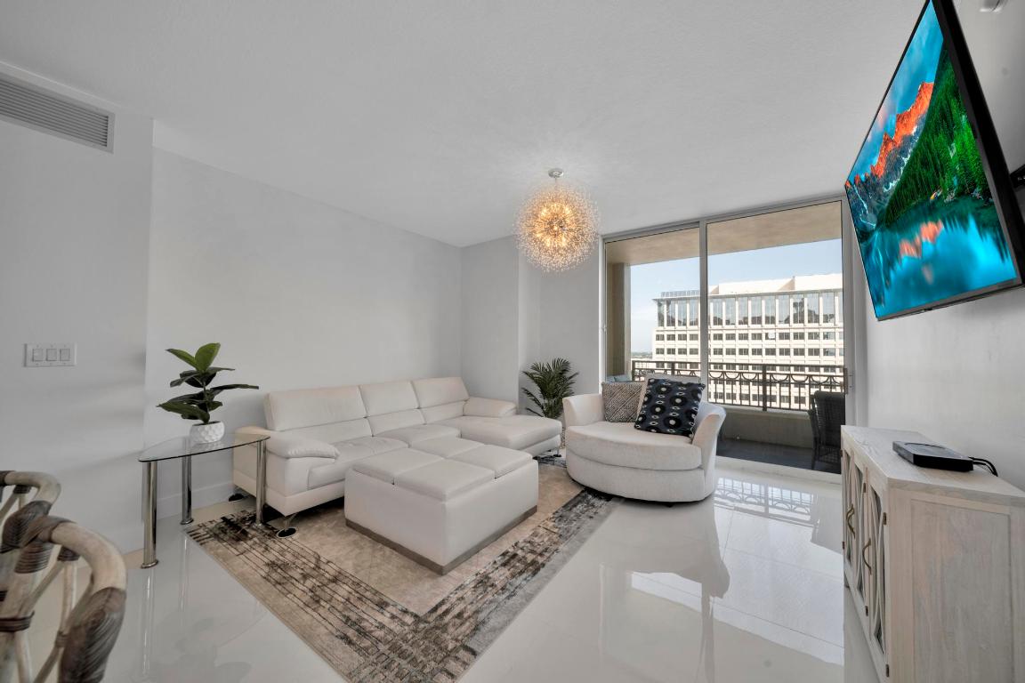 550 Okeechobee 1809 Boulevard 1809