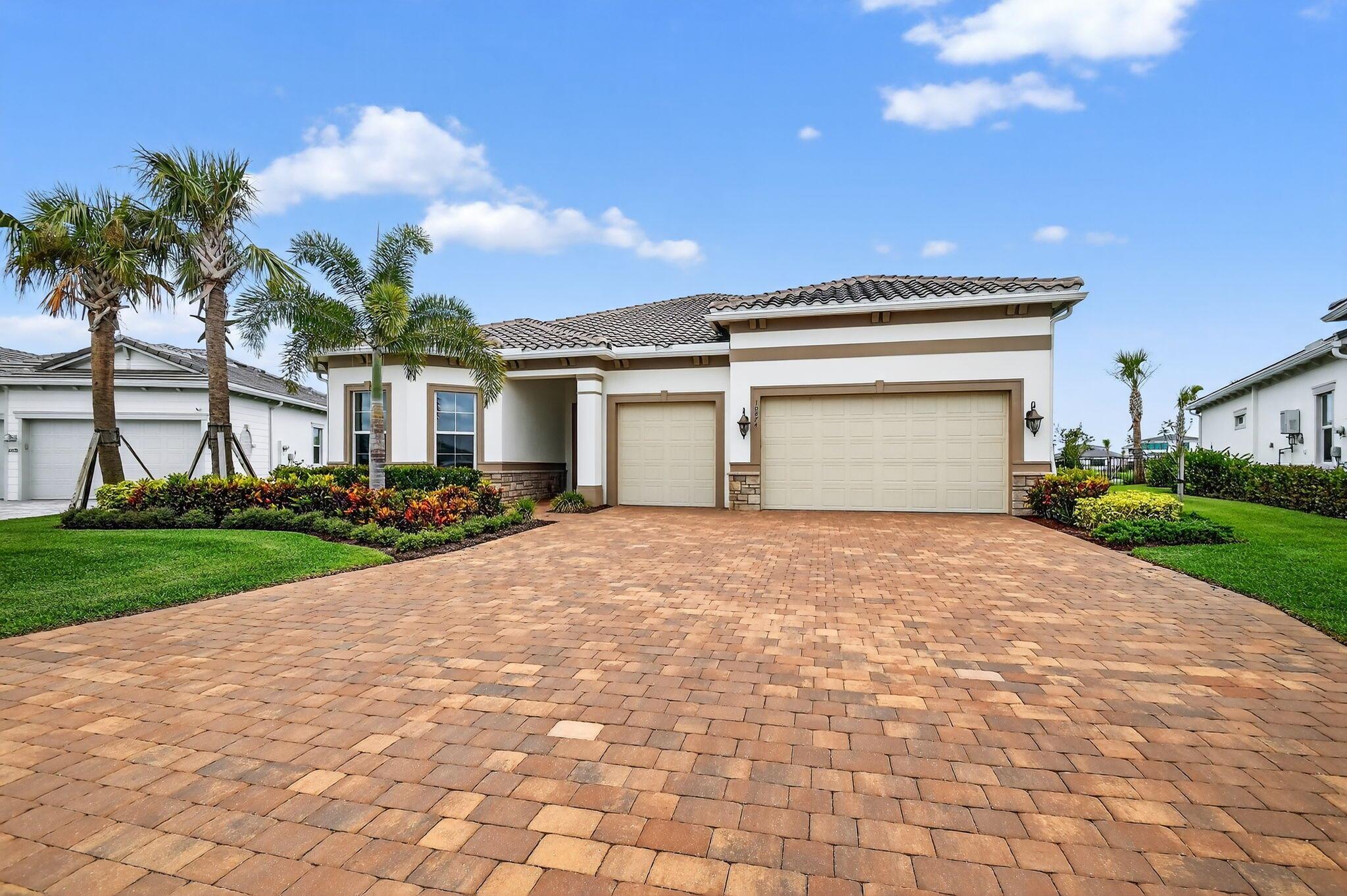 10874 Stellar Circle