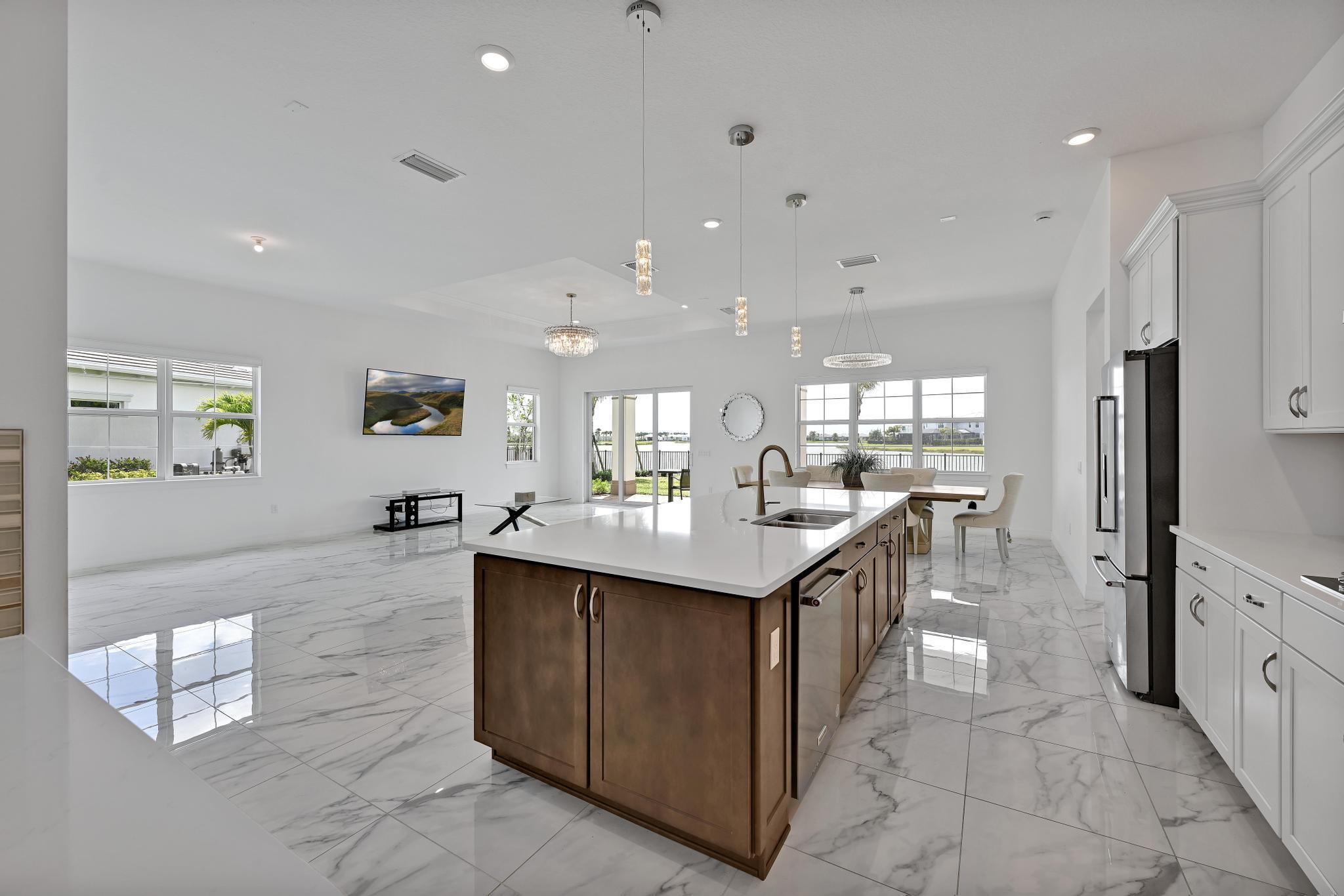 10874 Stellar Circle