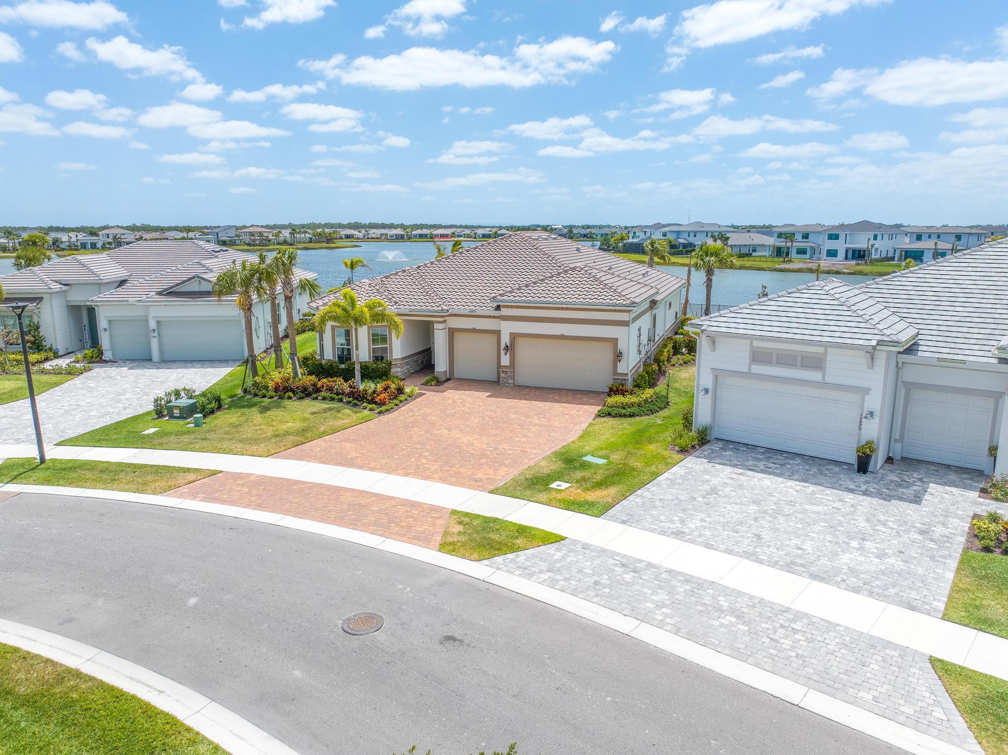 10874 Stellar Circle