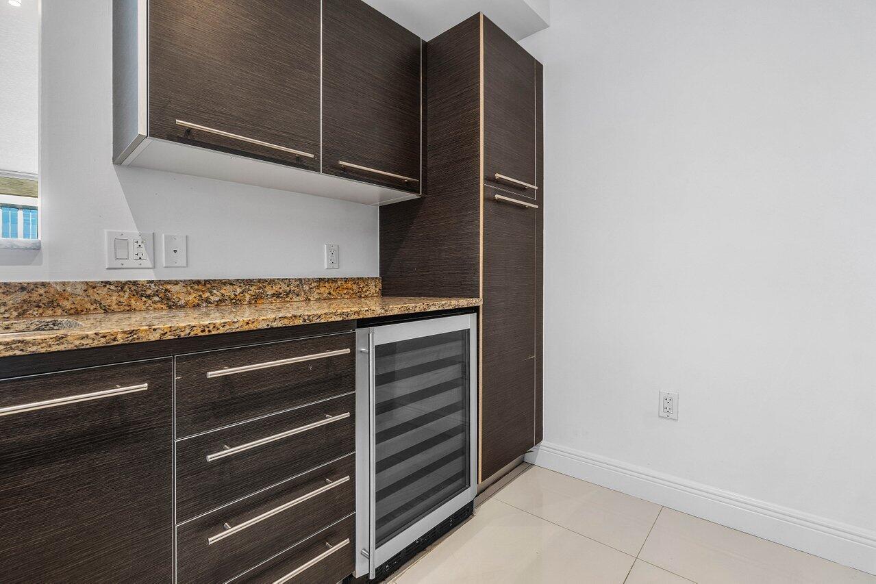 550 Okeechobee Boulevard 1709