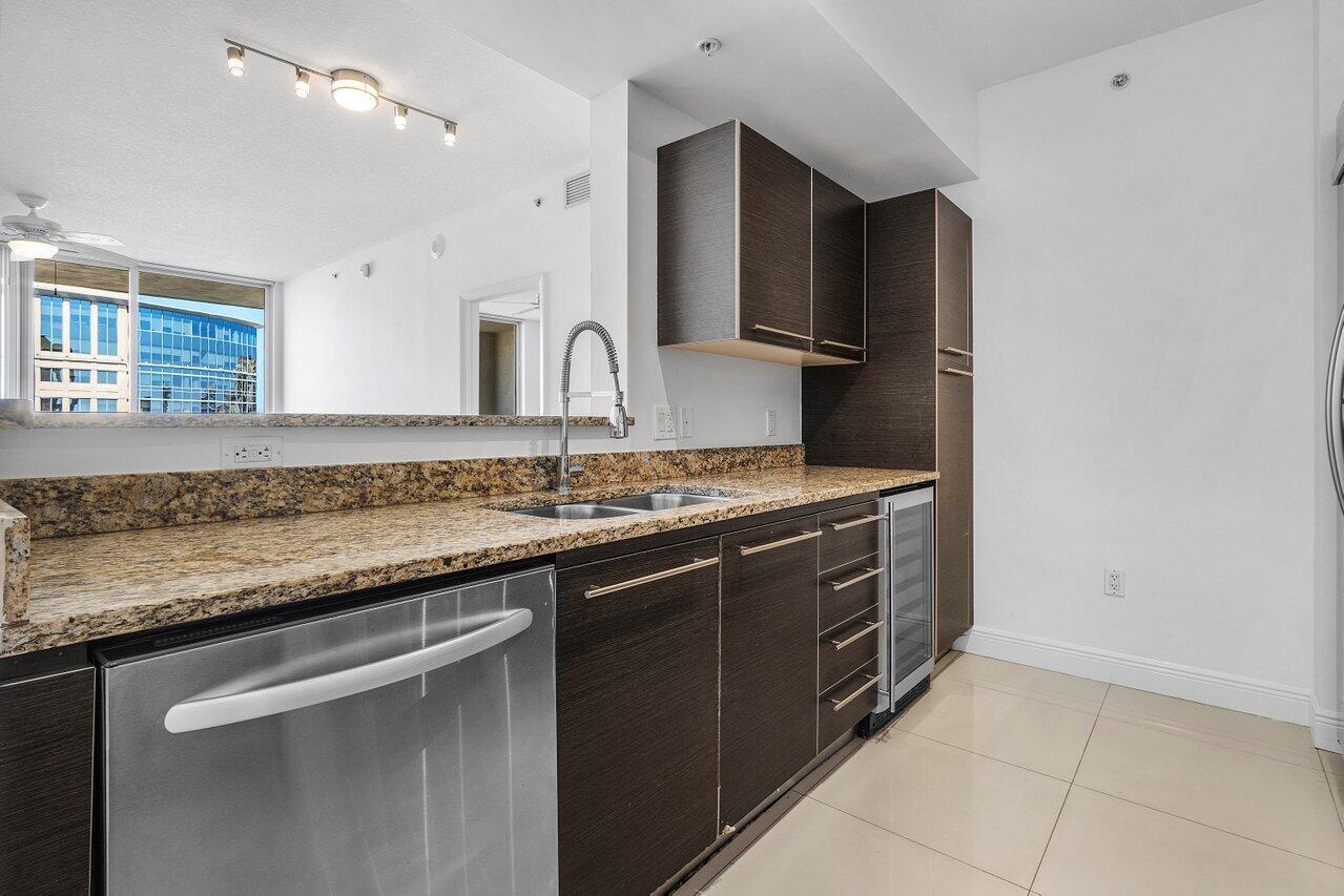 550 Okeechobee Boulevard 1709