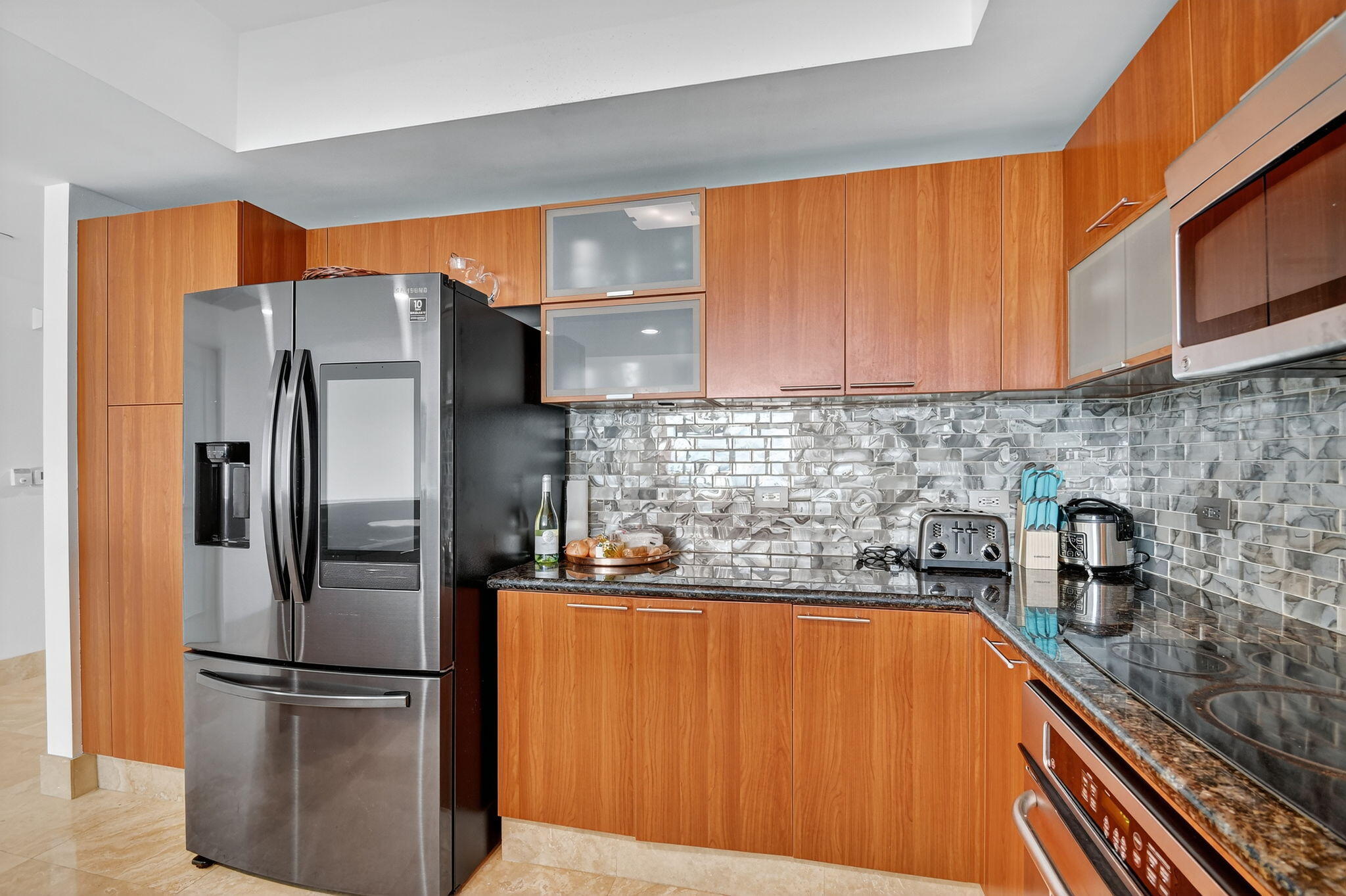2640 Lake Shore Drive 1710