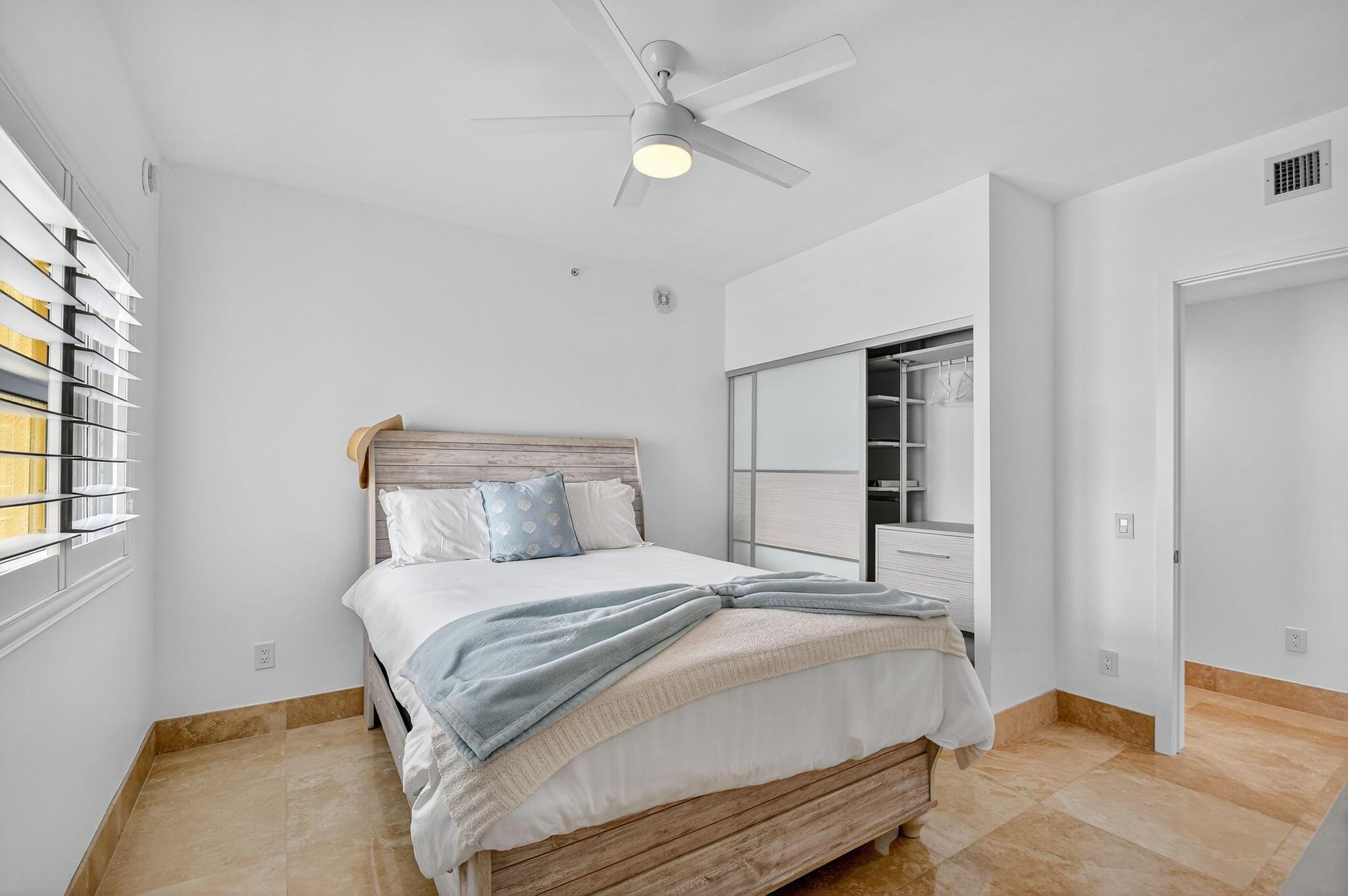 2640 Lake Shore Drive 1710