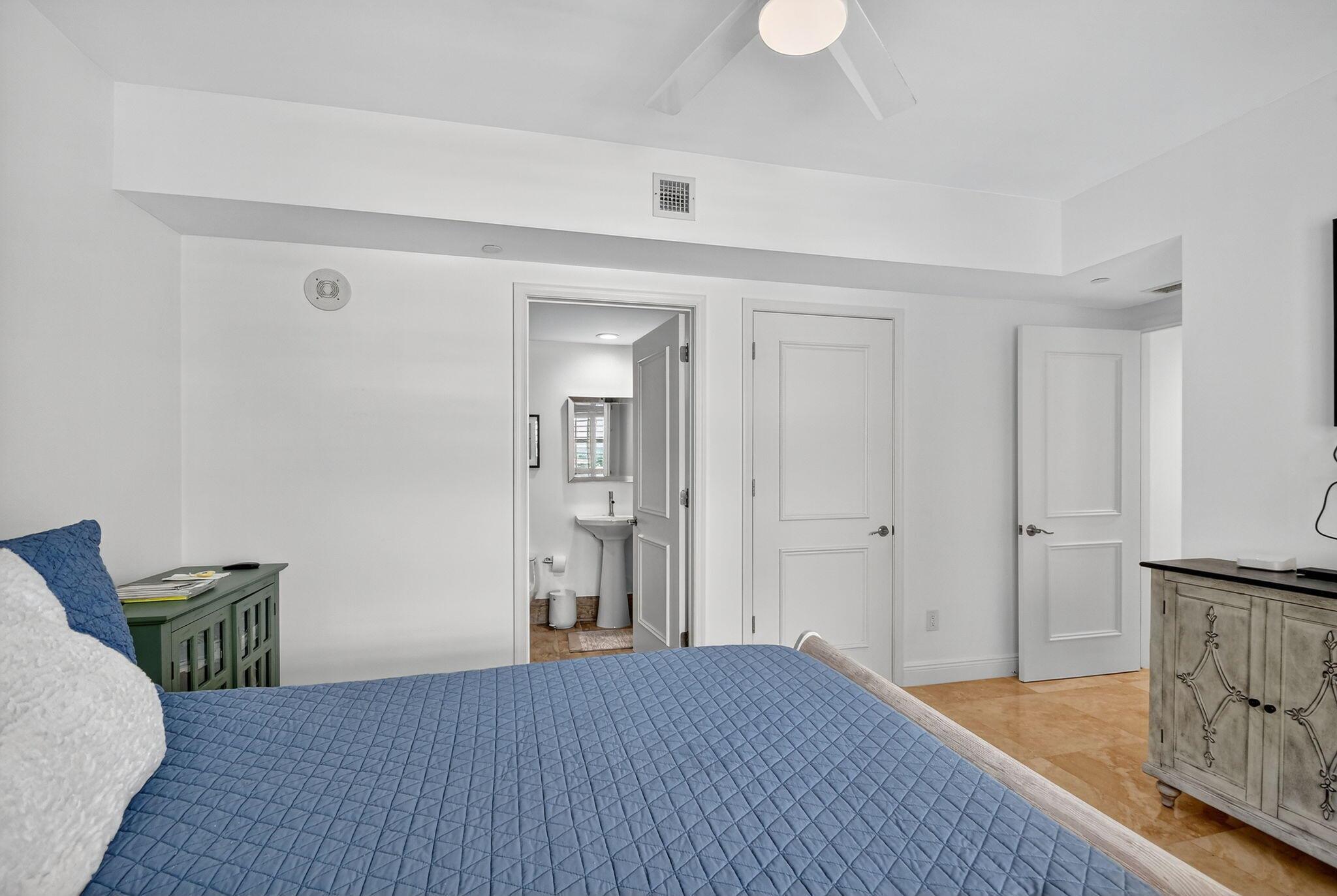 2640 Lake Shore Drive 1710