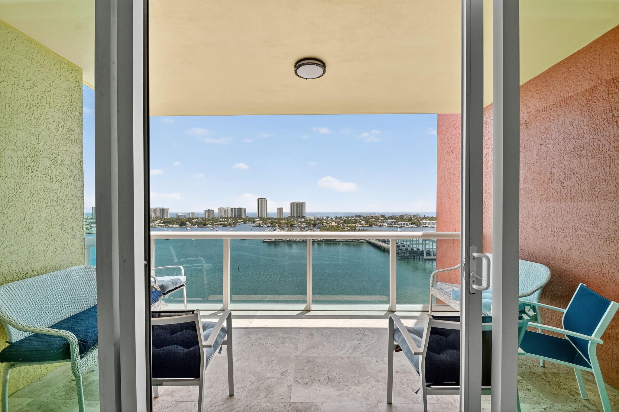 2640 Lake Shore Drive 1710