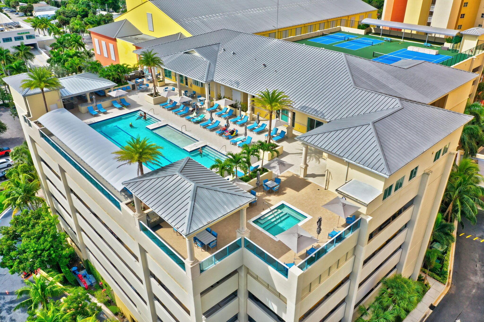 2640 Lake Shore Drive 1710