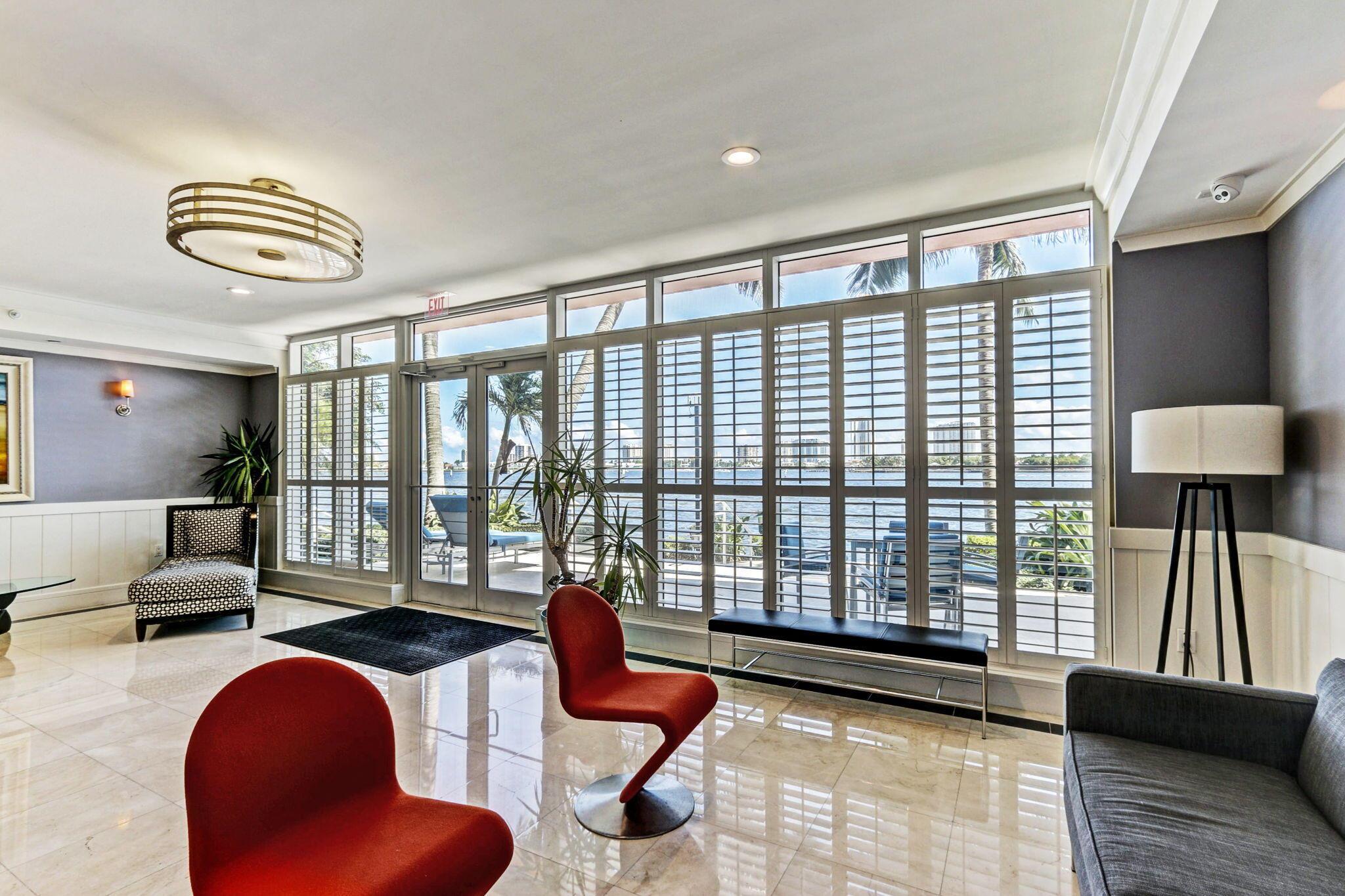 2640 Lake Shore Drive 1710