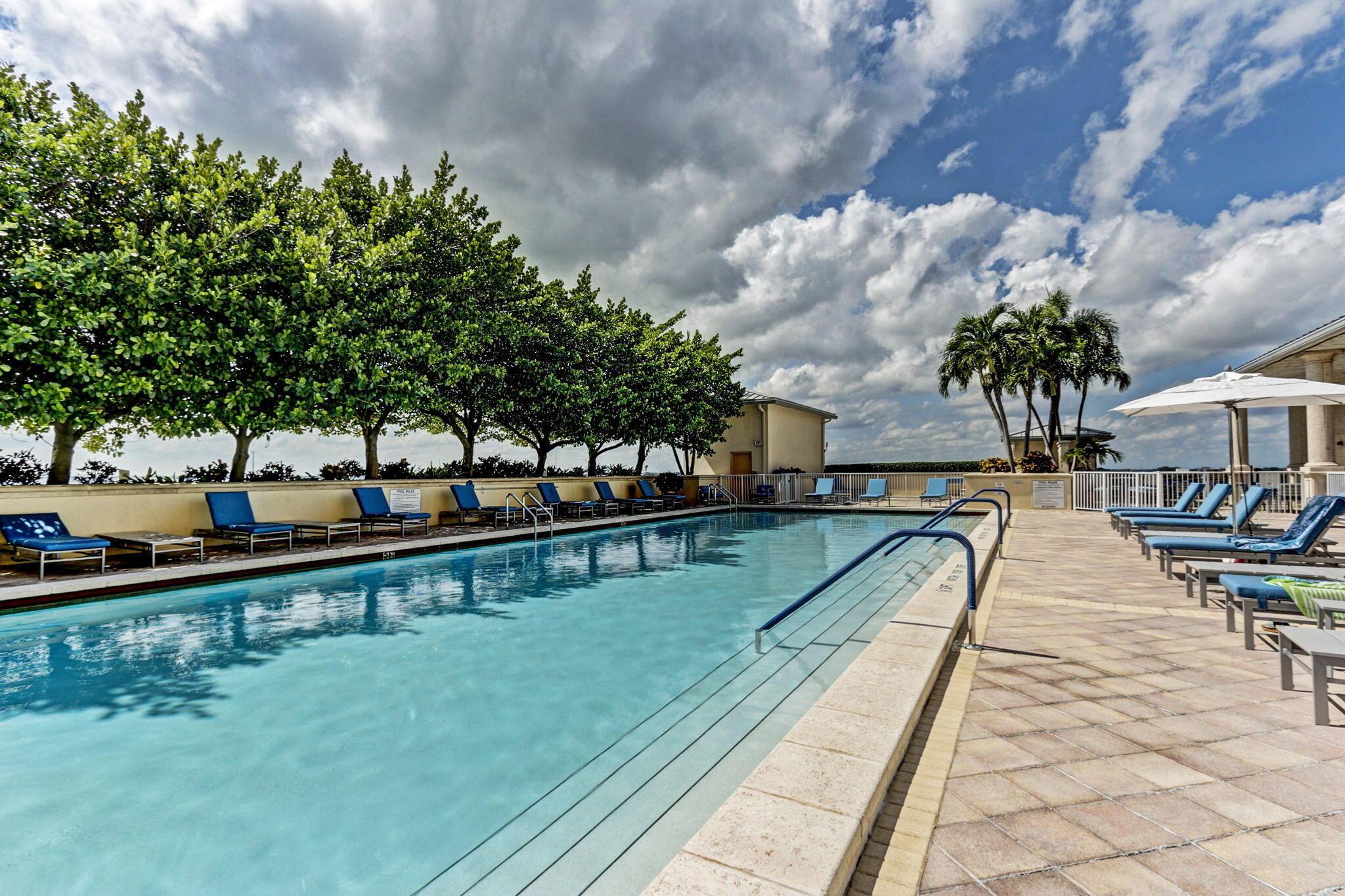 2640 Lake Shore Drive 1710