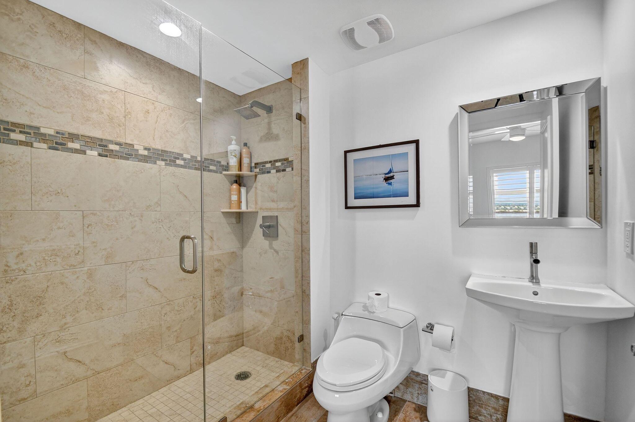 2640 Lake Shore Drive 1710