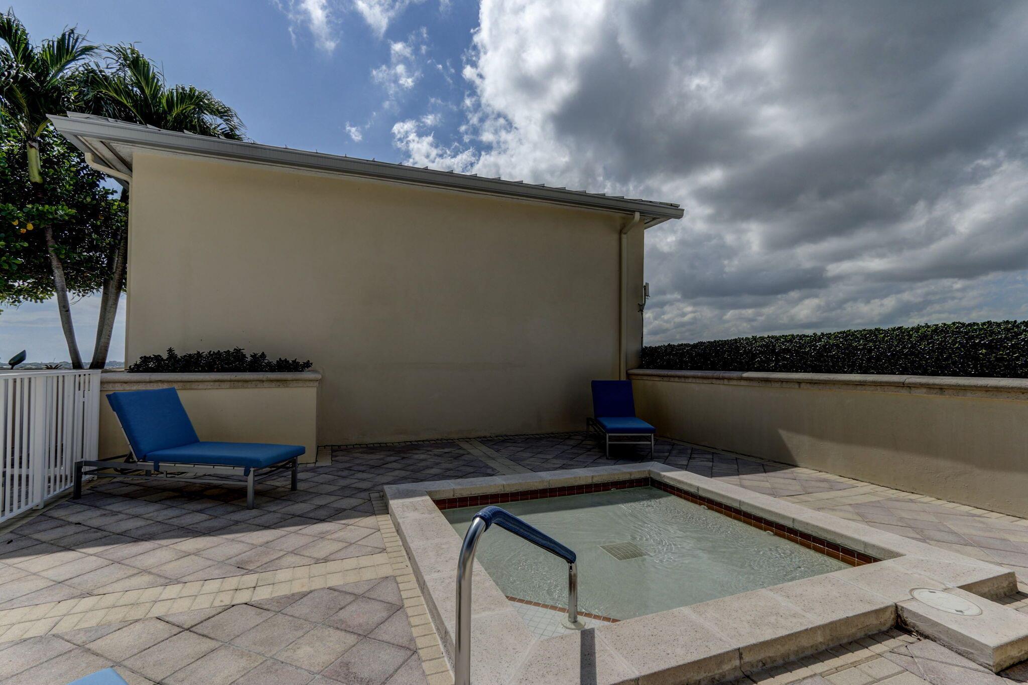 2640 Lake Shore Drive 1710