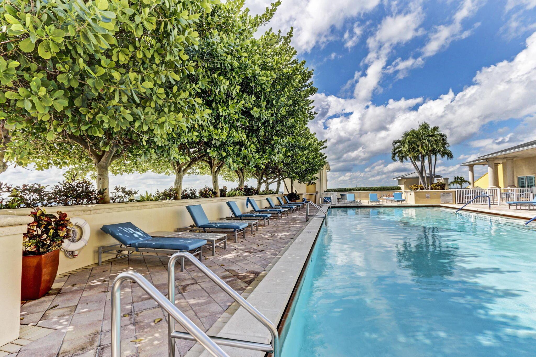 2640 Lake Shore Drive 1710