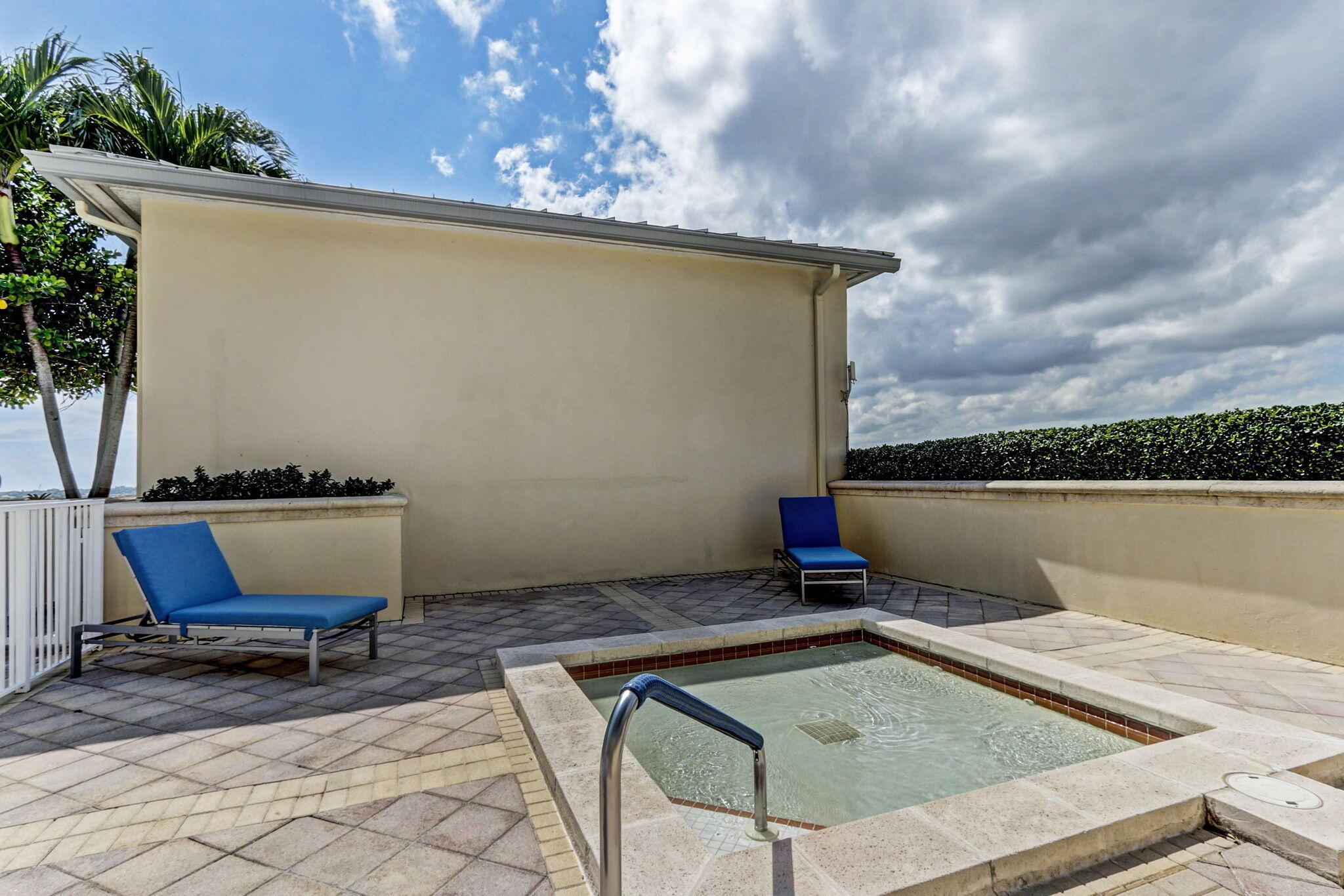 2640 Lake Shore Drive 1710