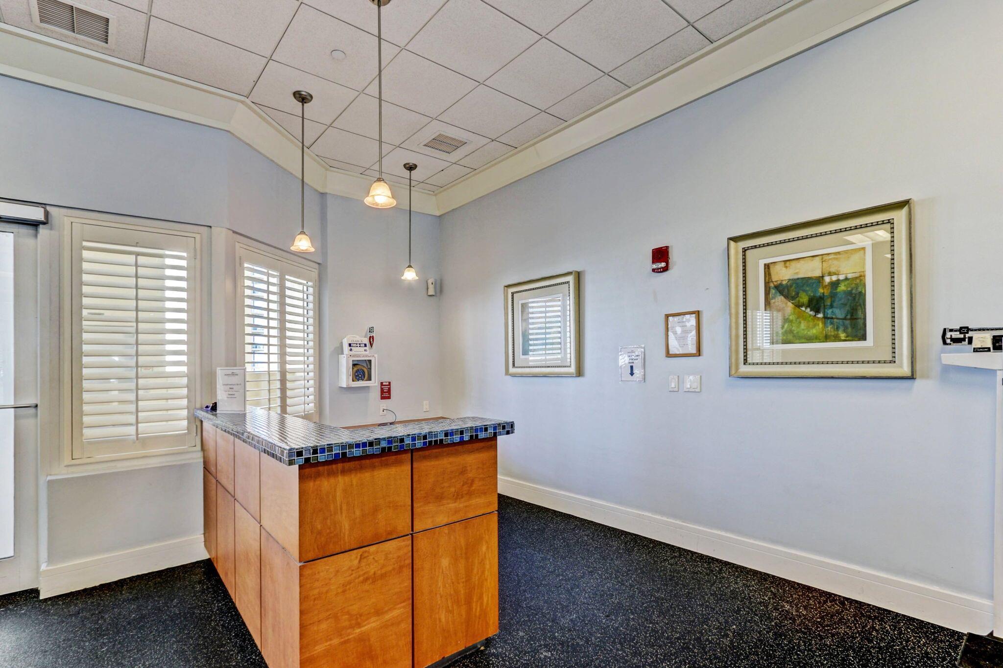 2640 Lake Shore Drive 1710