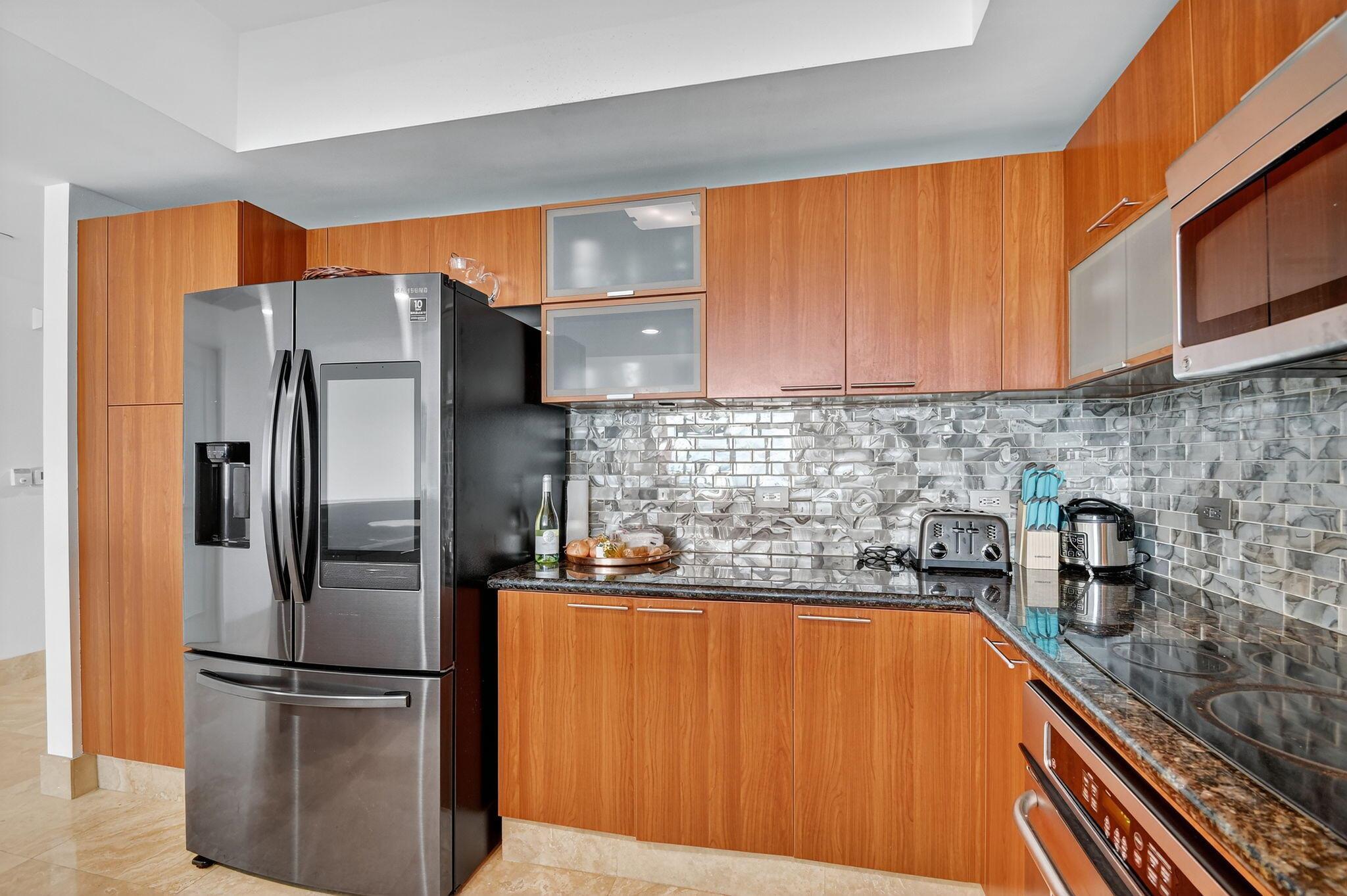 2640 Lake Shore Drive 1710