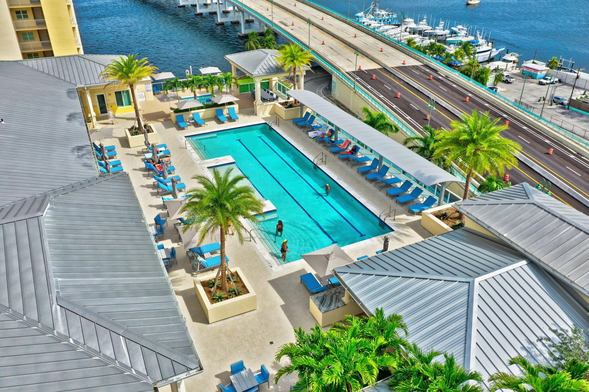 2640 Lake Shore Drive 1710