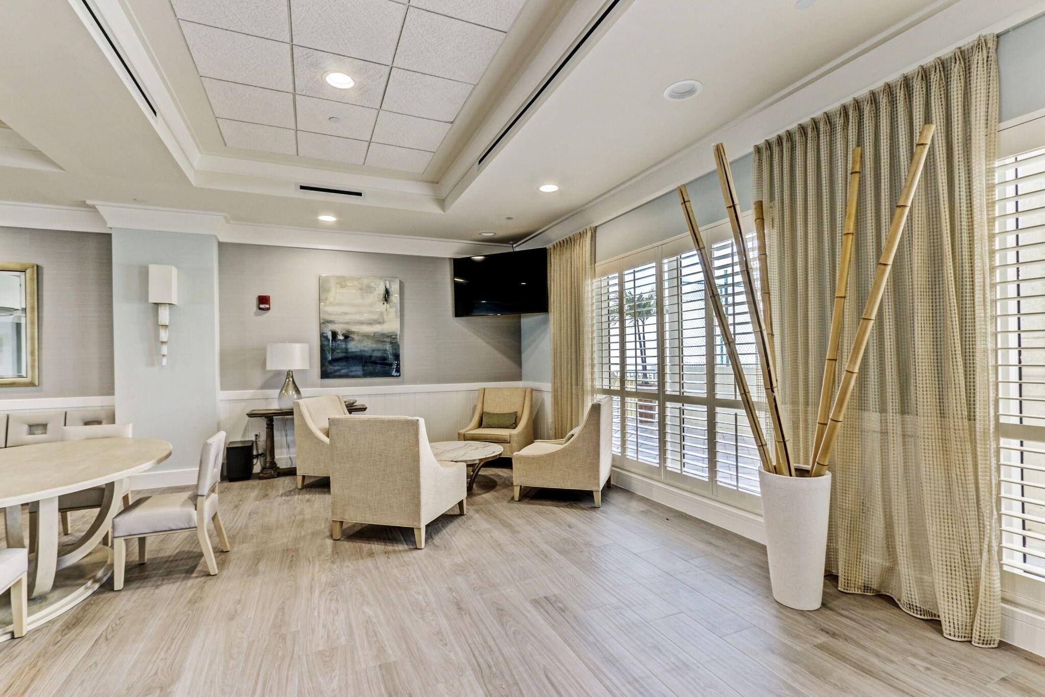 2640 Lake Shore Drive 1710