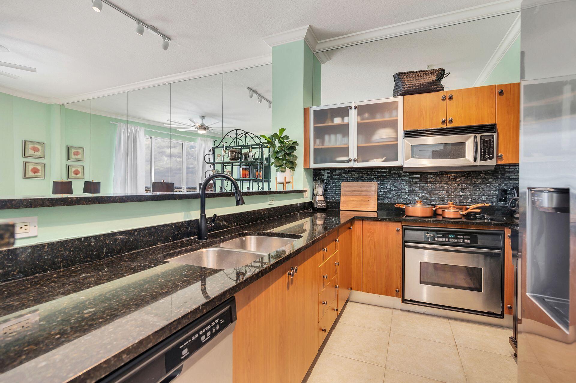 1551 N Flagler Drive Uph 10