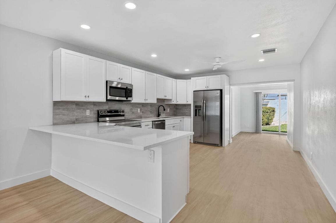 529 NE 18th Street 531