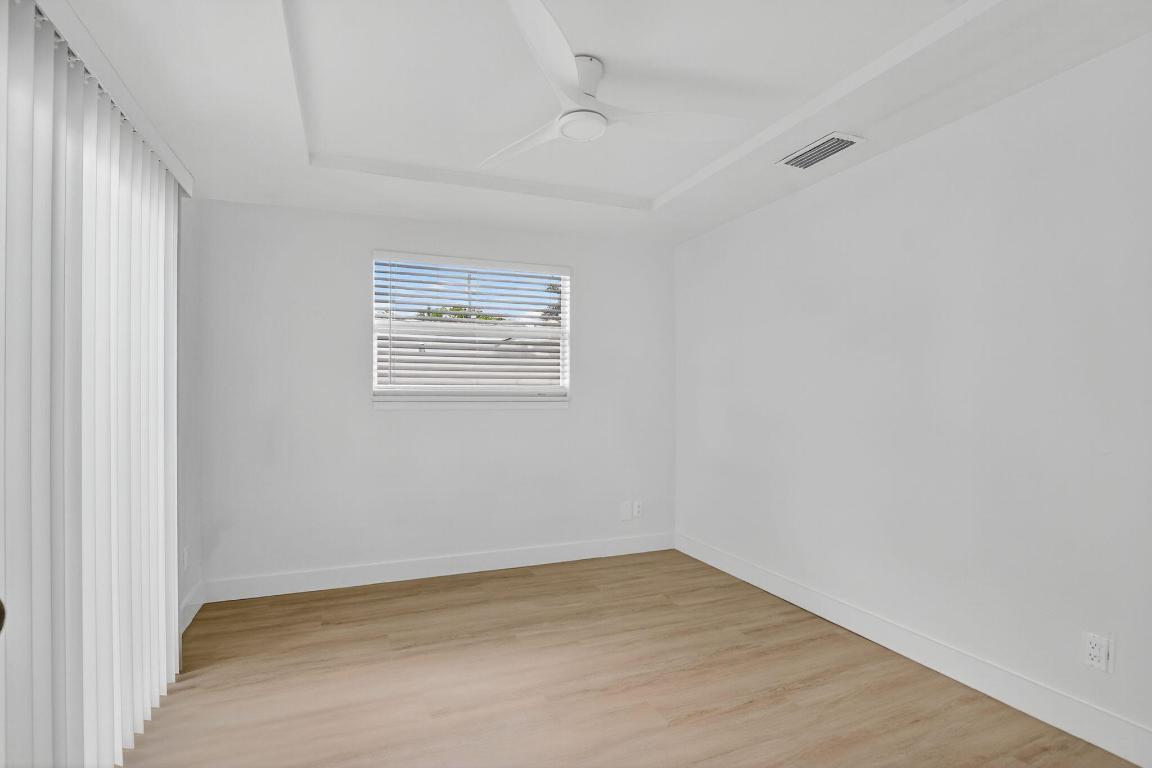 529 NE 18th Street 531