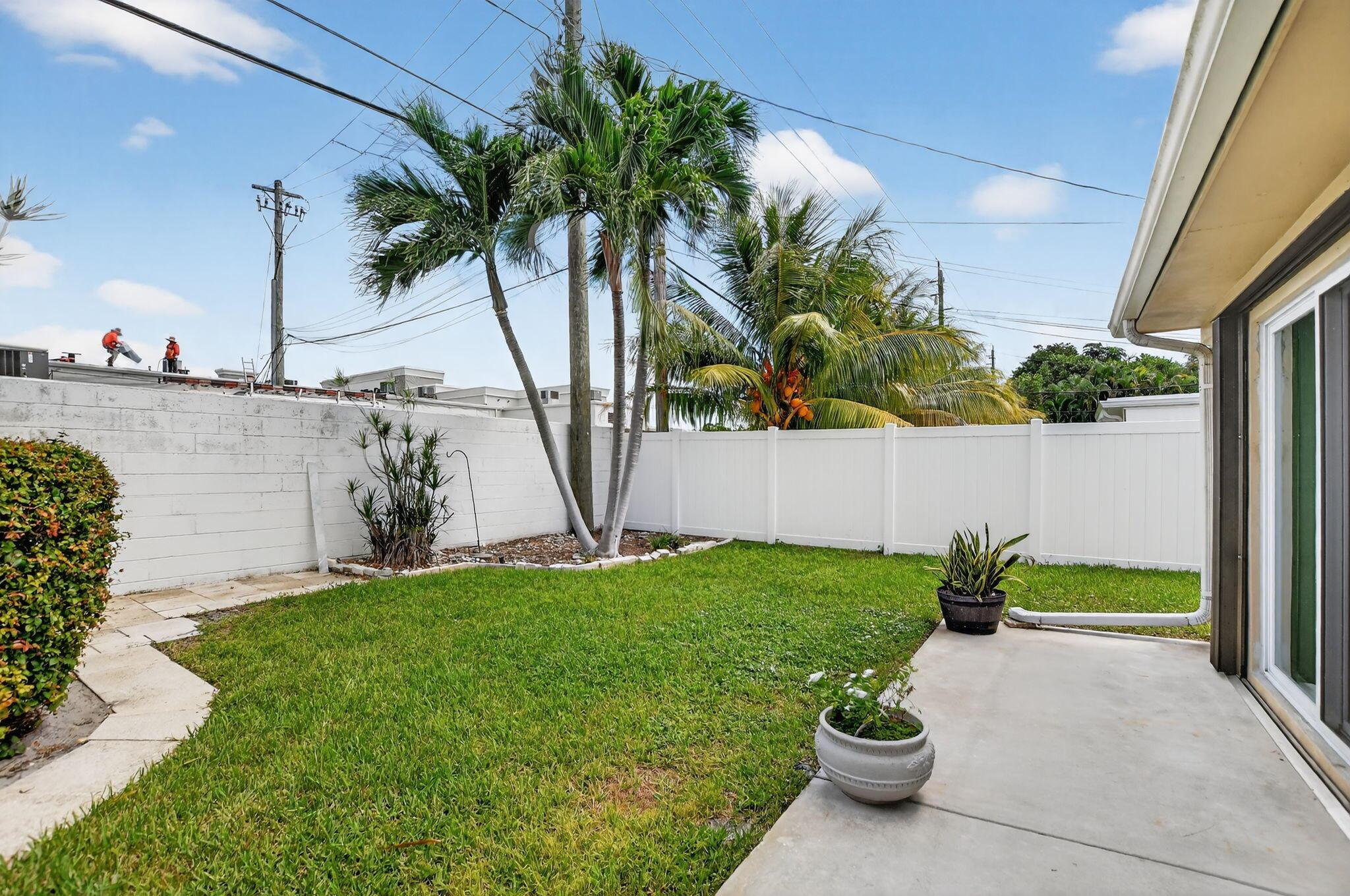 529 NE 18th Street 531