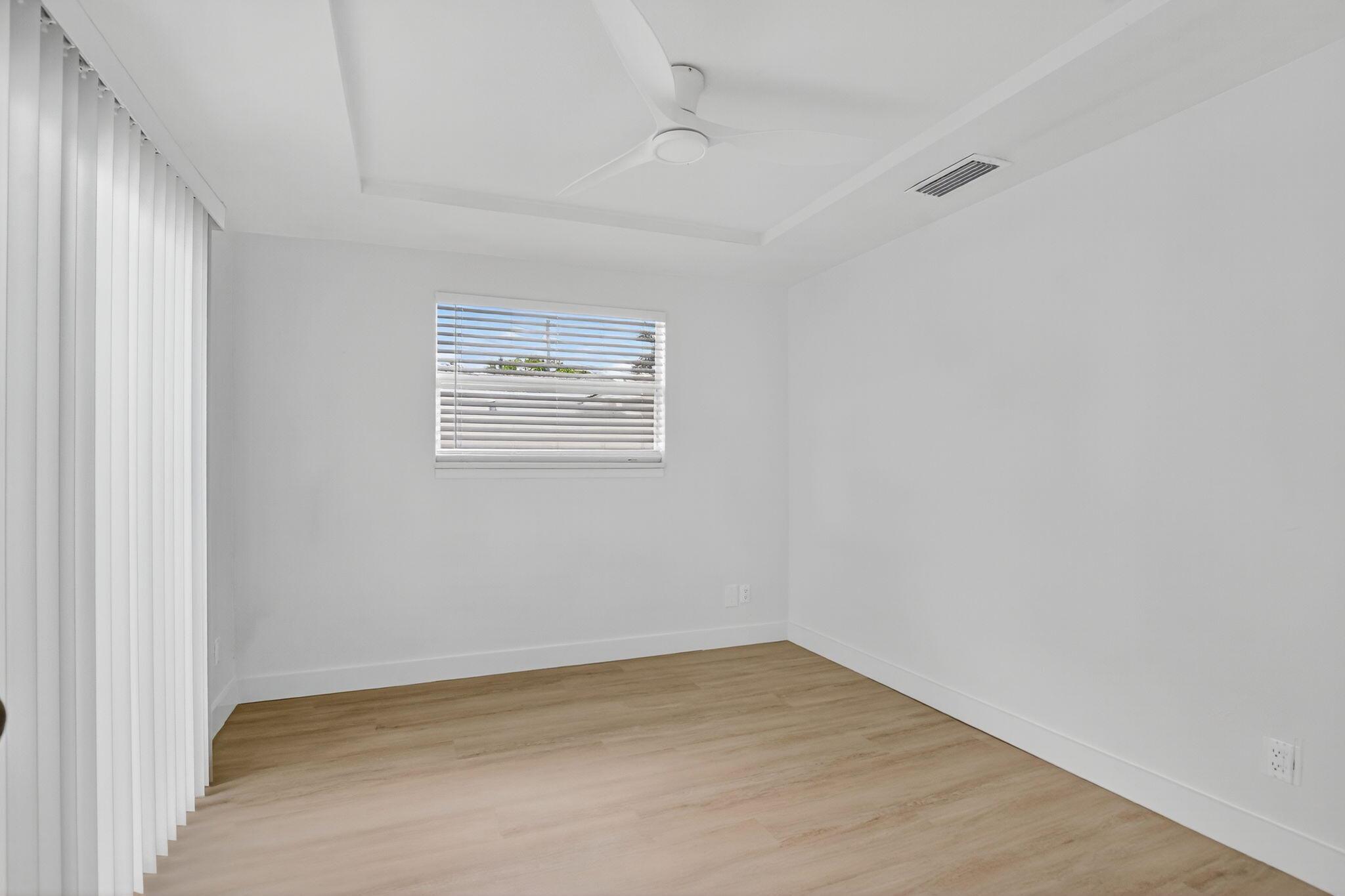 529 NE 18th Street 531