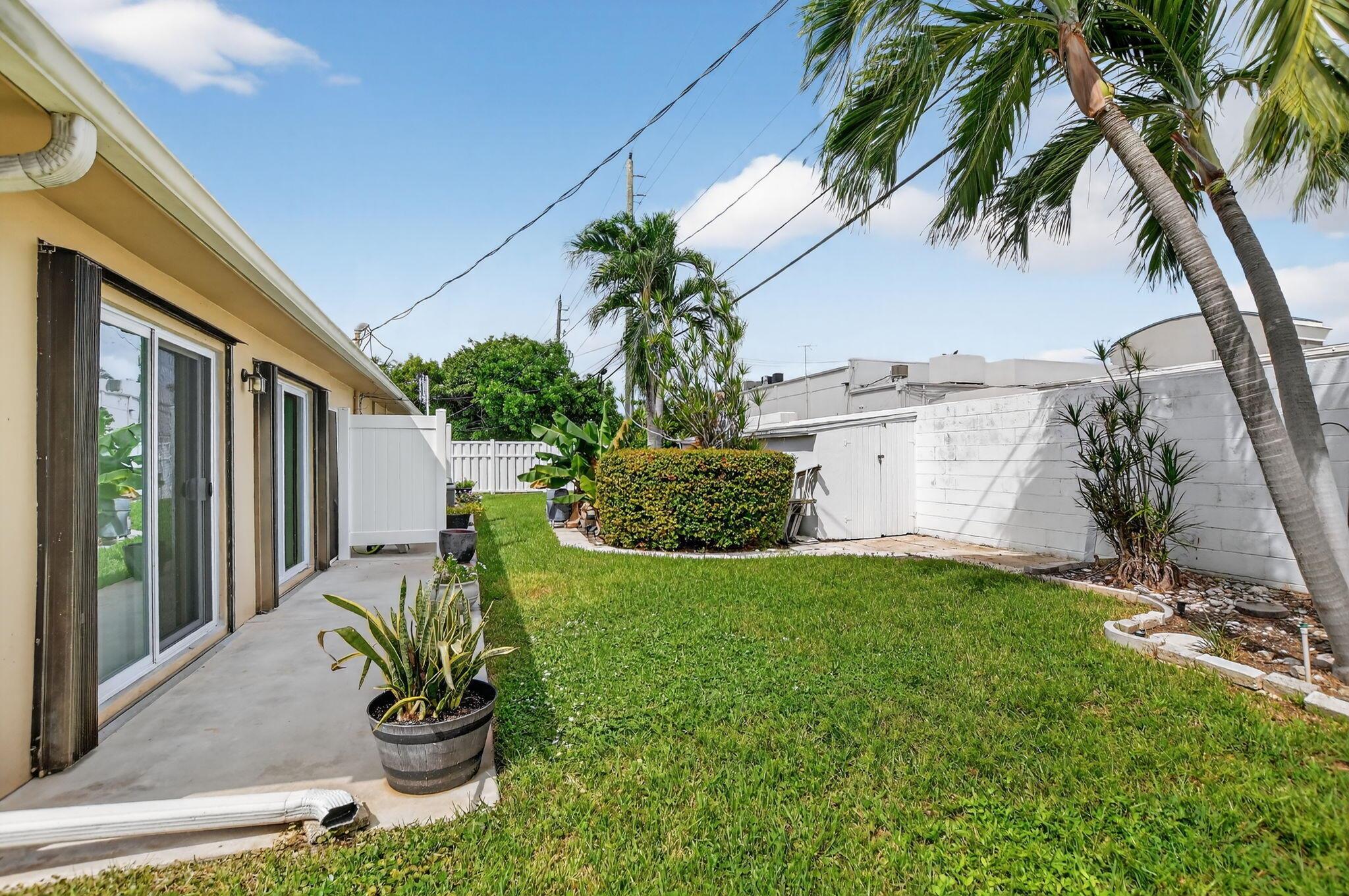 529 NE 18th Street 531