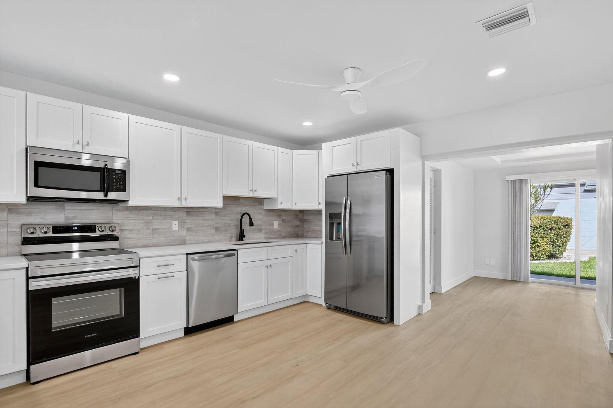 529 NE 18th Street 531