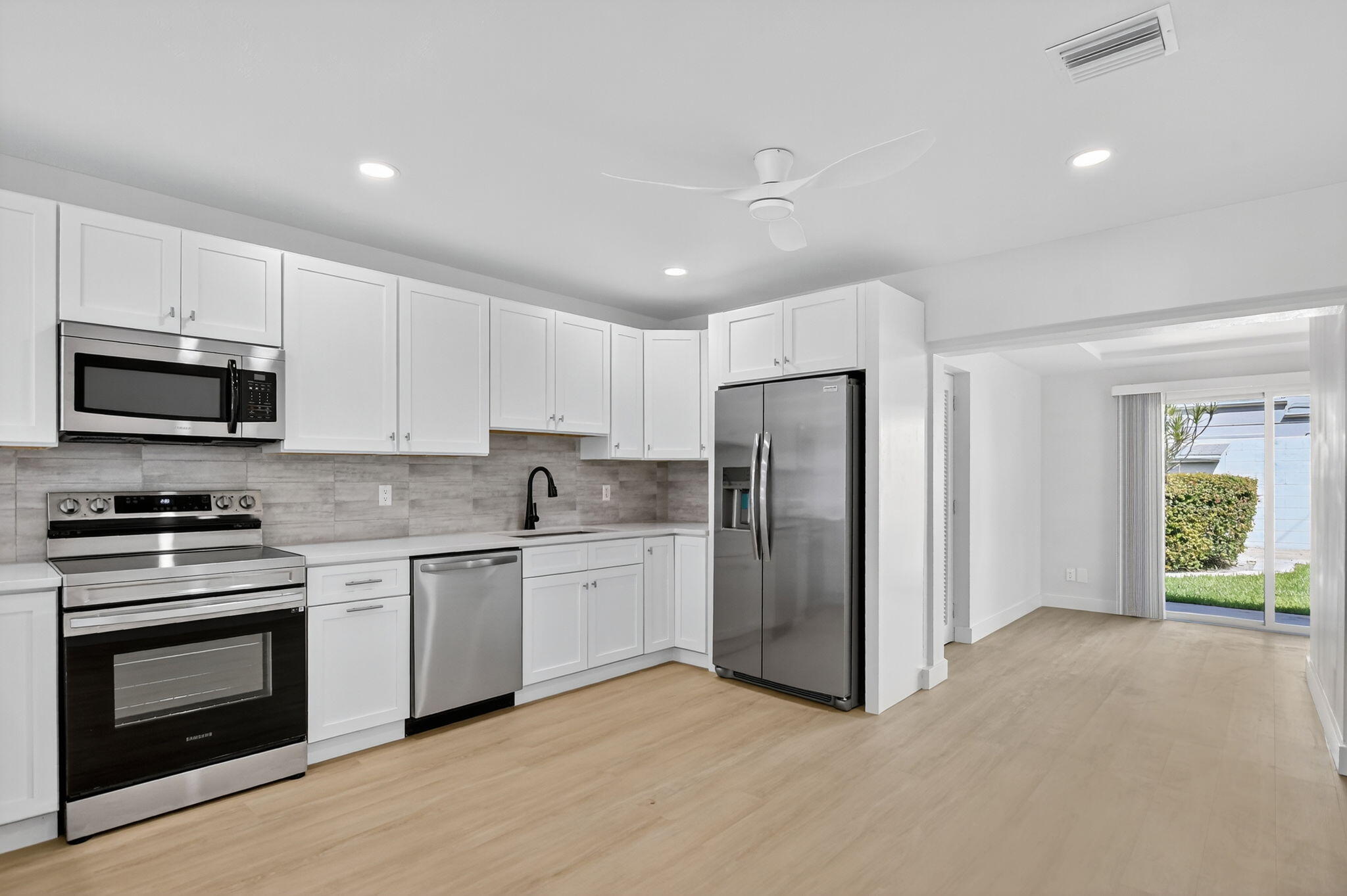 529 NE 18th Street 531