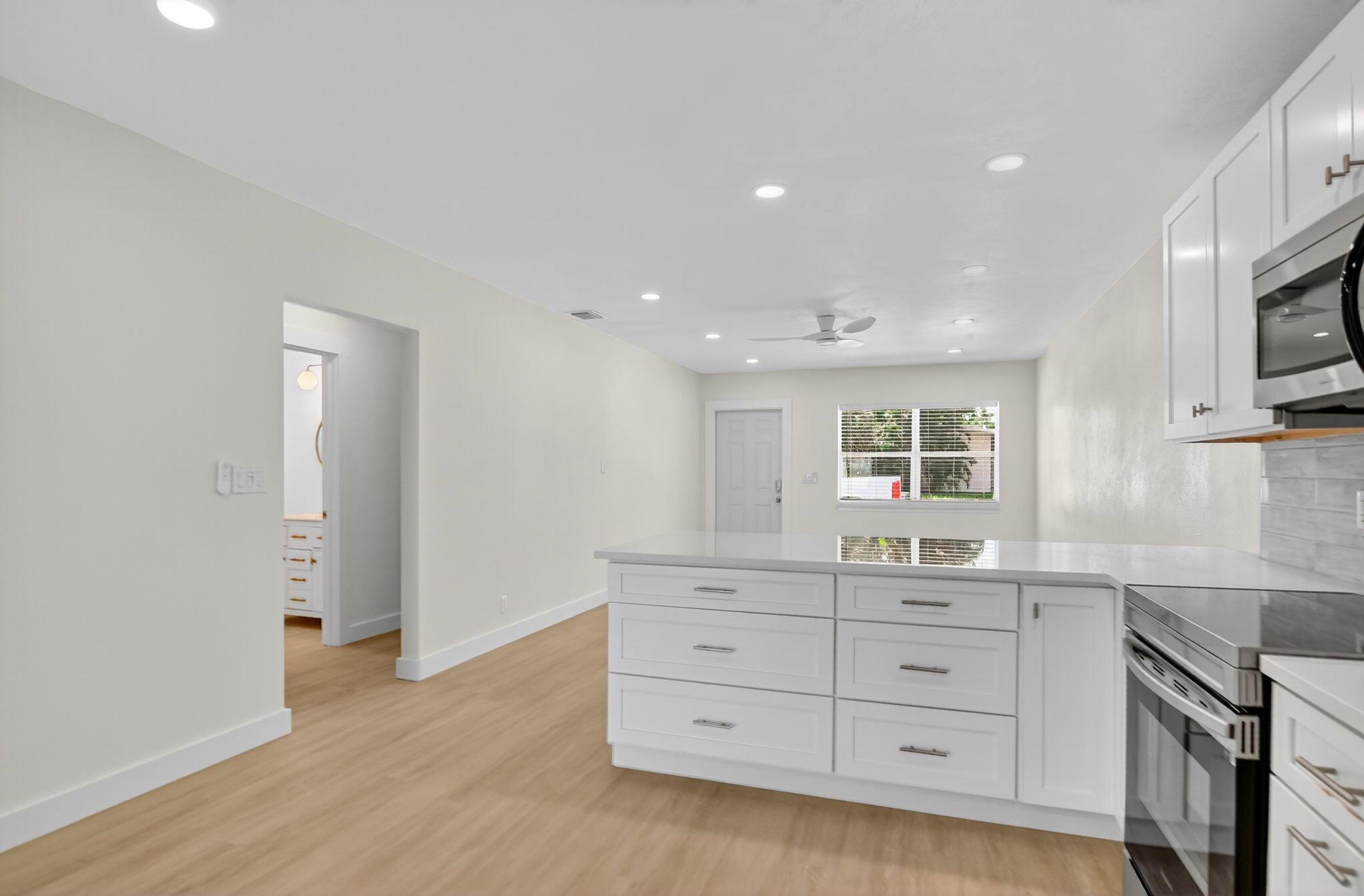 529 NE 18th Street 531