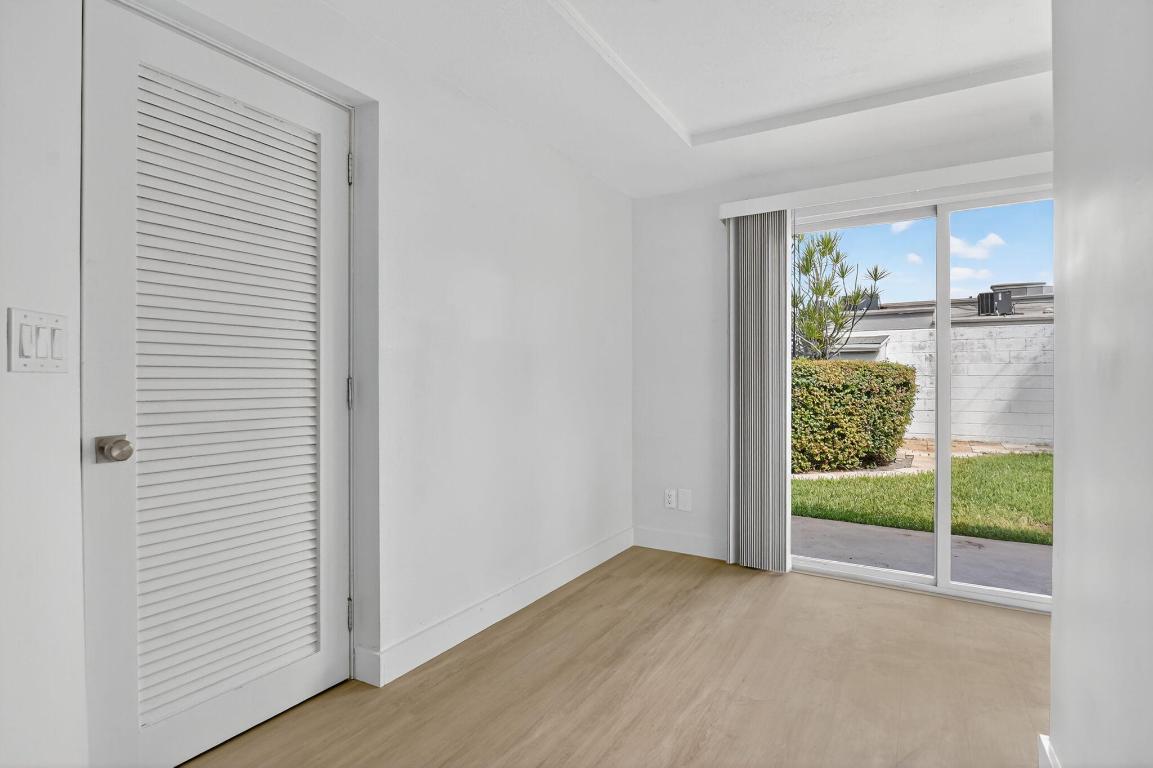 529 NE 18th Street 531