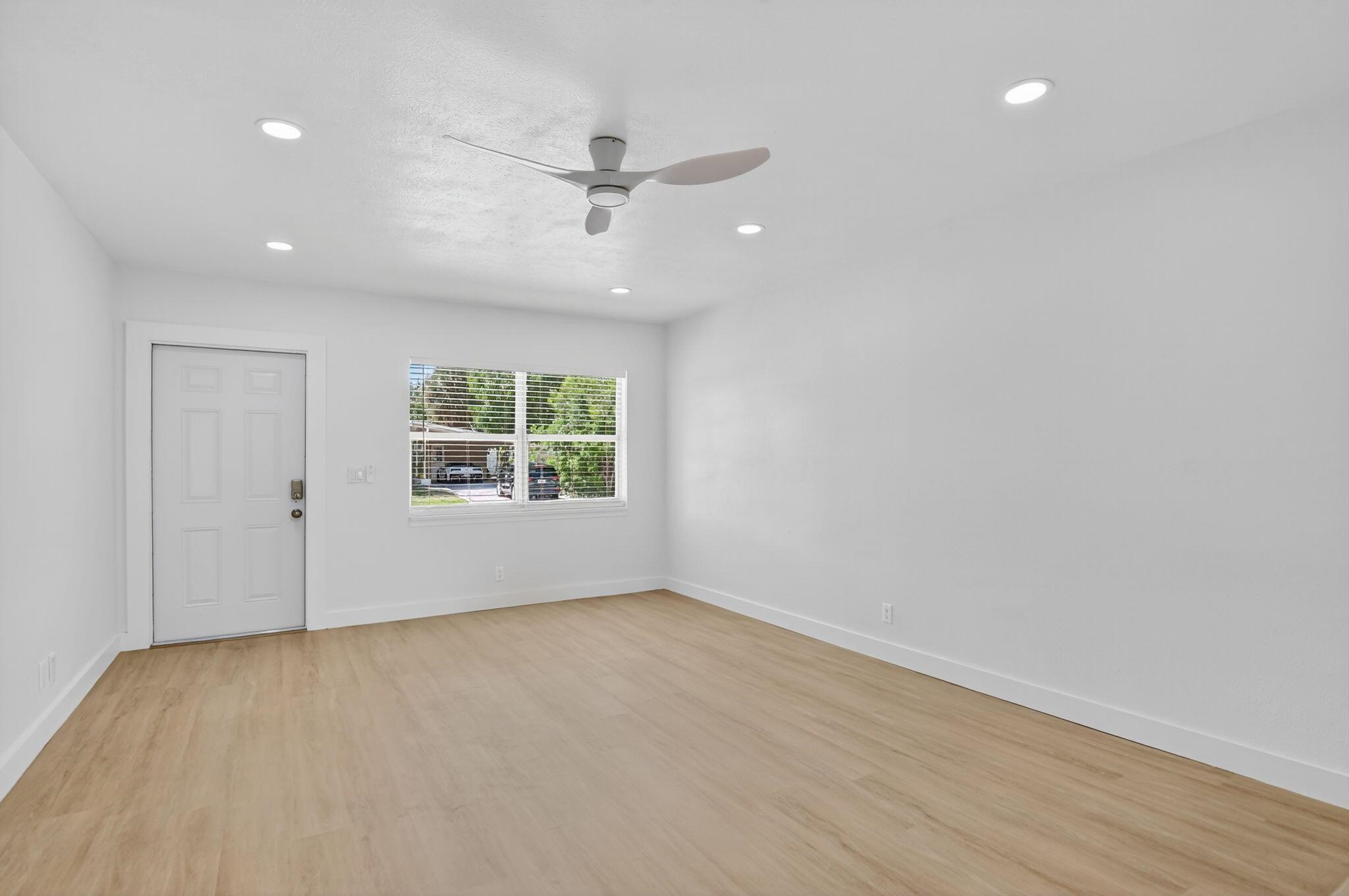 529 NE 18th Street 531