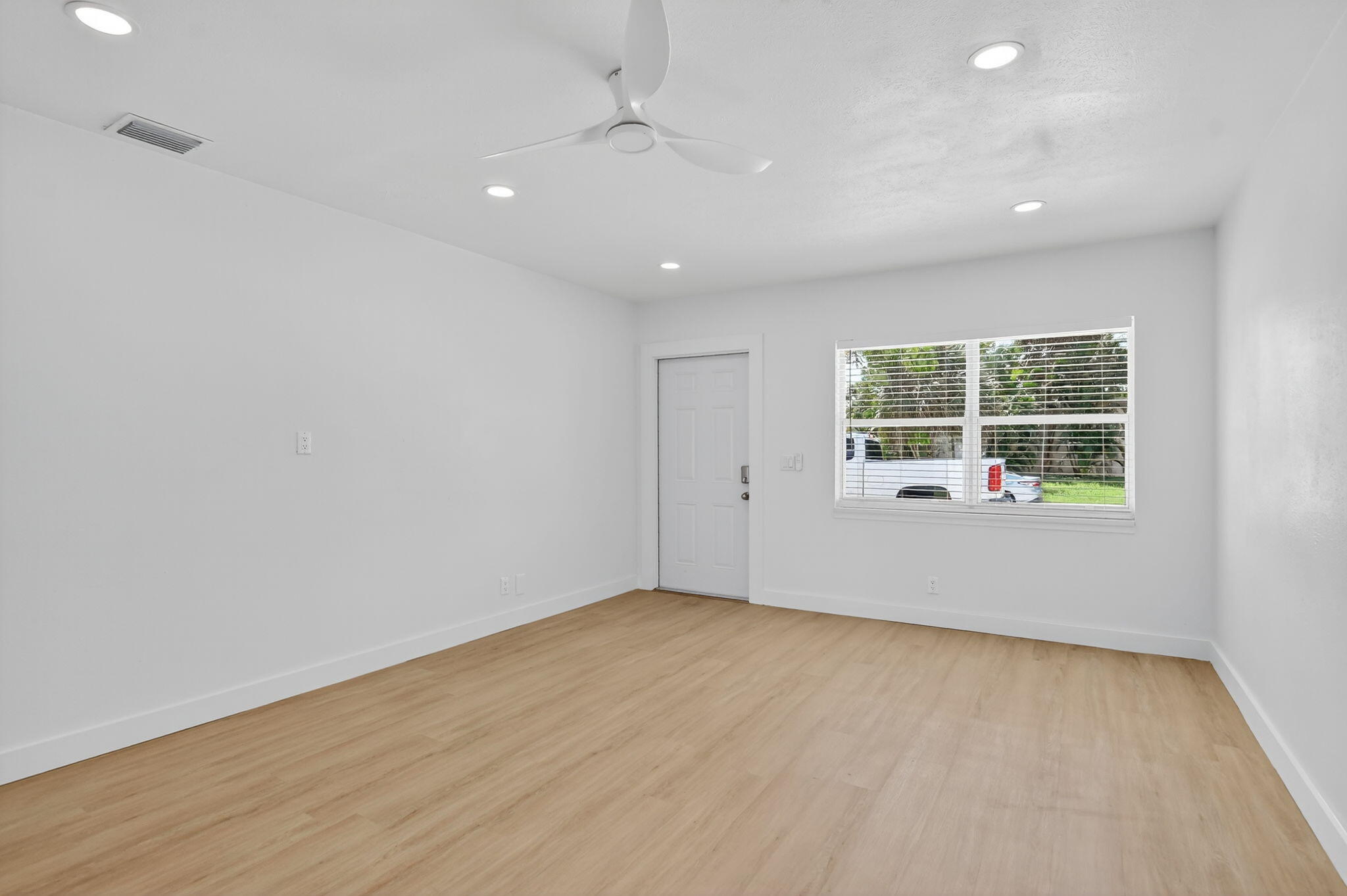 529 NE 18th Street 531