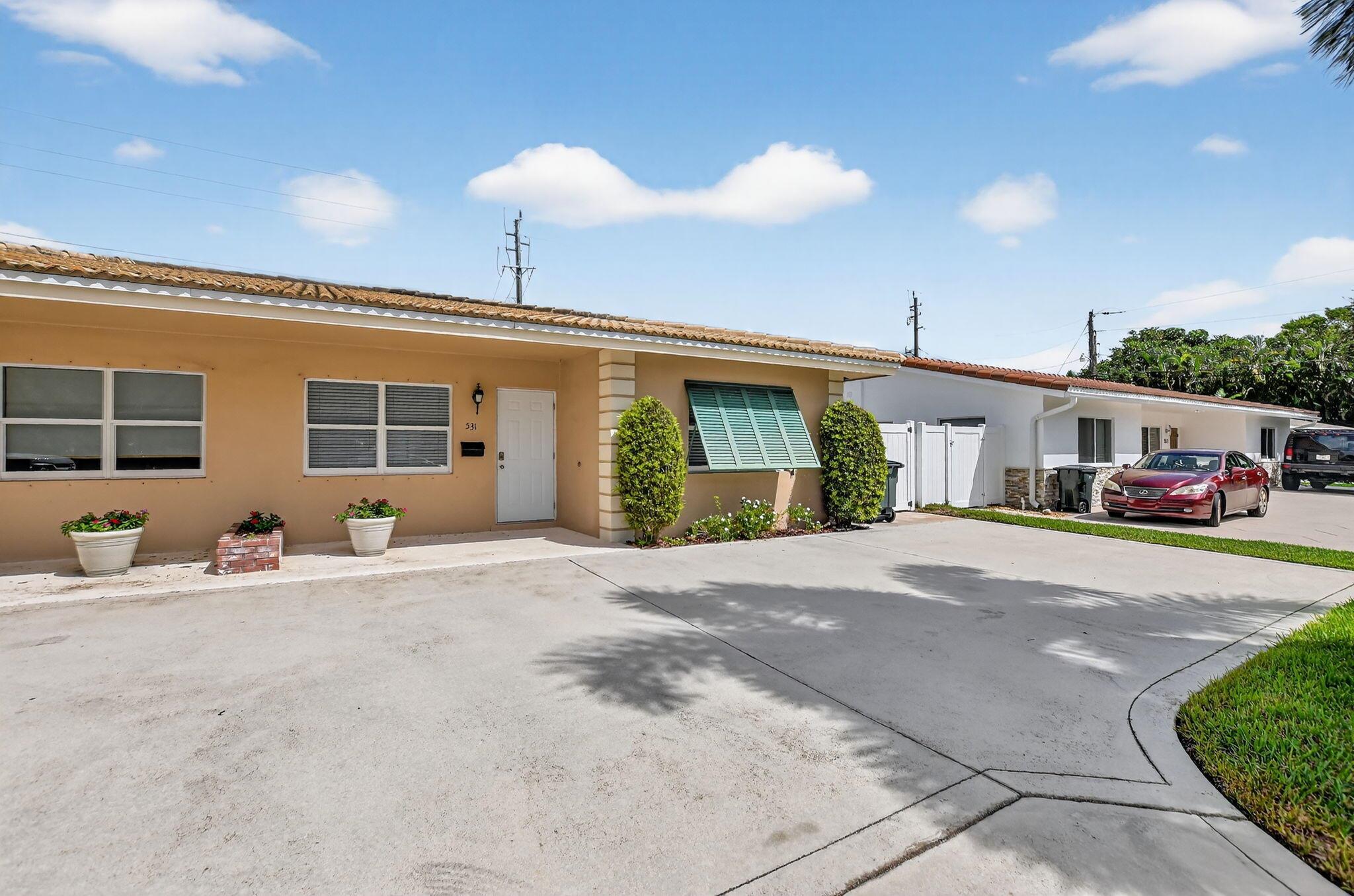 529 NE 18th Street 531