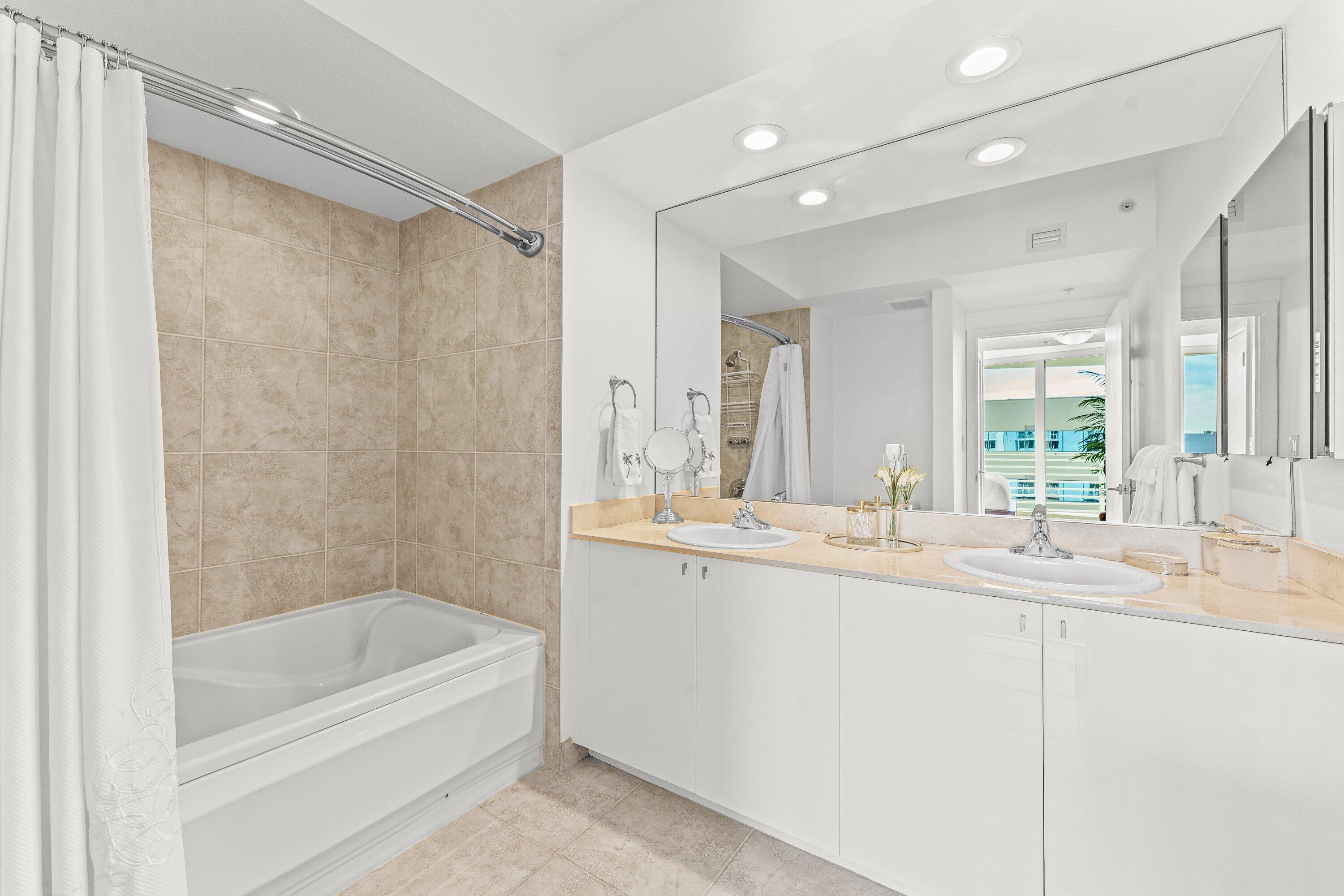 1551 N Flagler Drive 1415