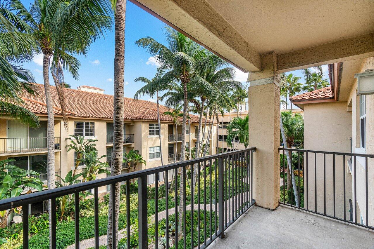 1805 N Flagler Drive 313