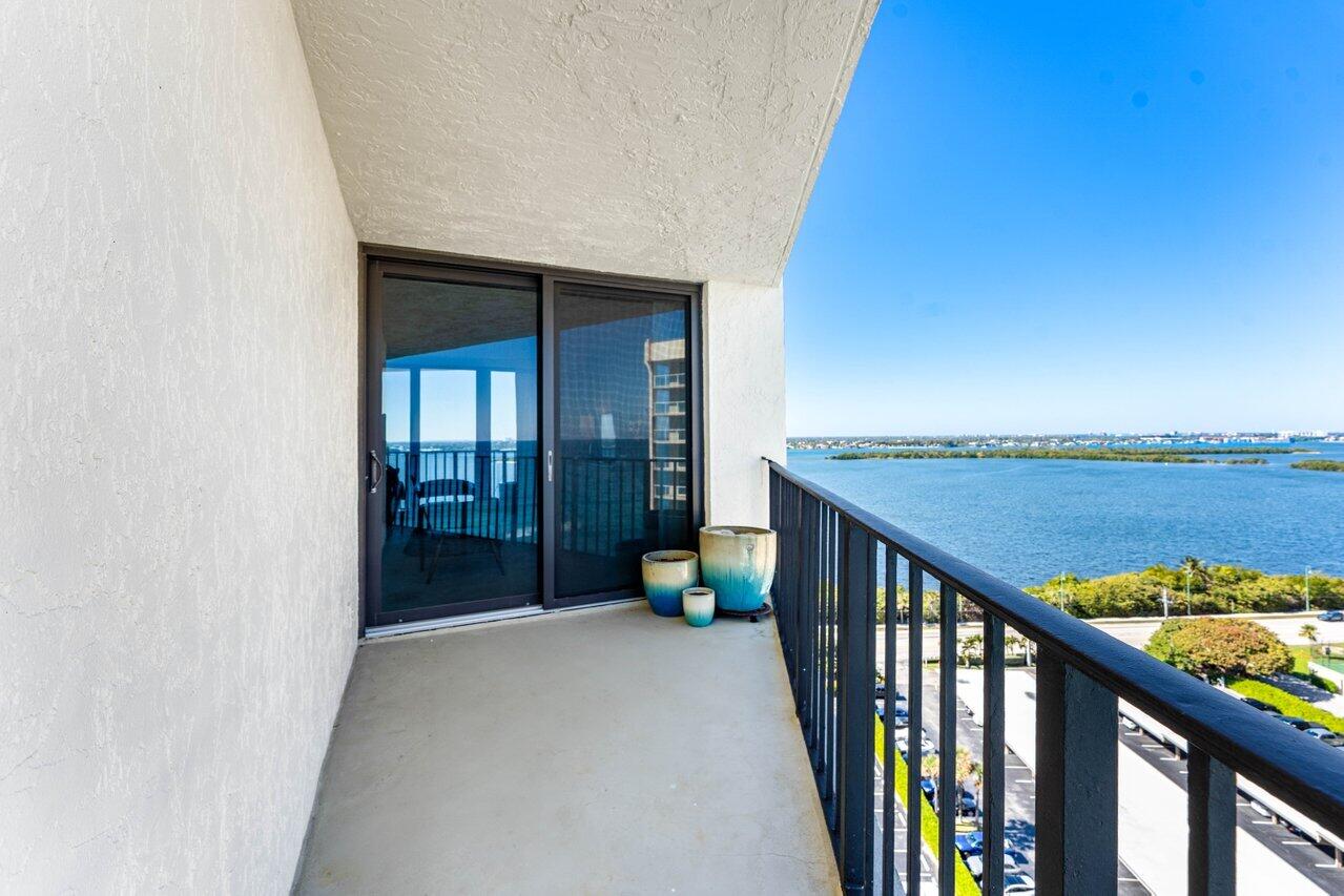 5420 N Ocean Drive 1605