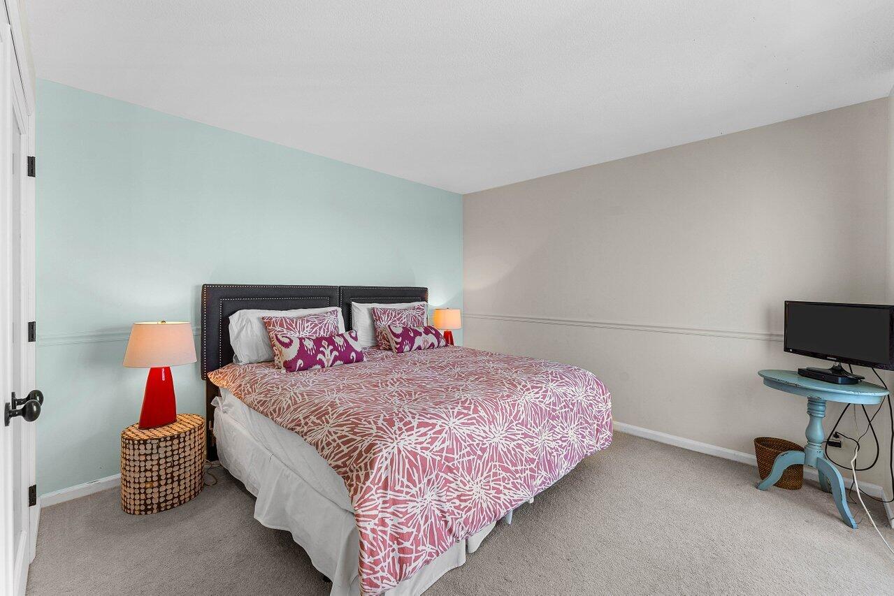 5420 N Ocean Drive 1605