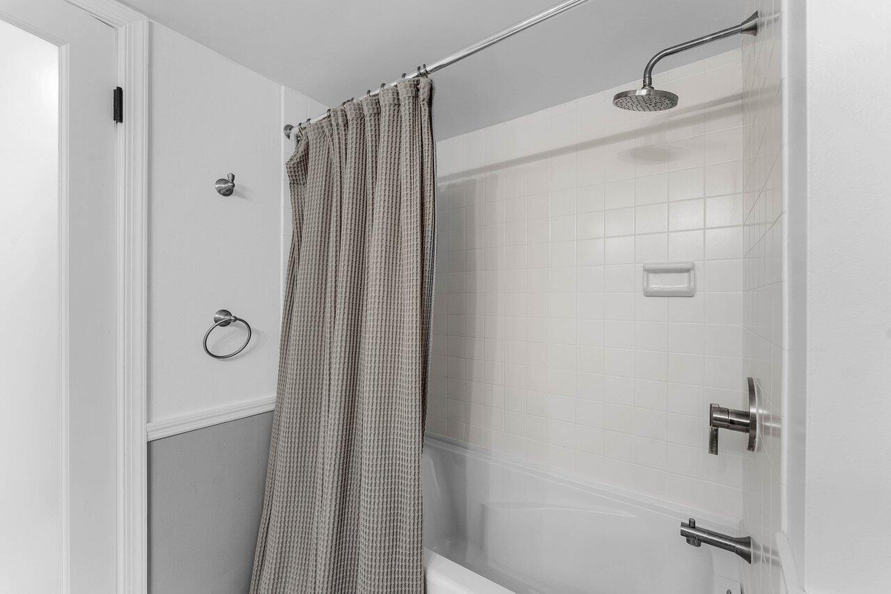 5420 N Ocean Drive 1605