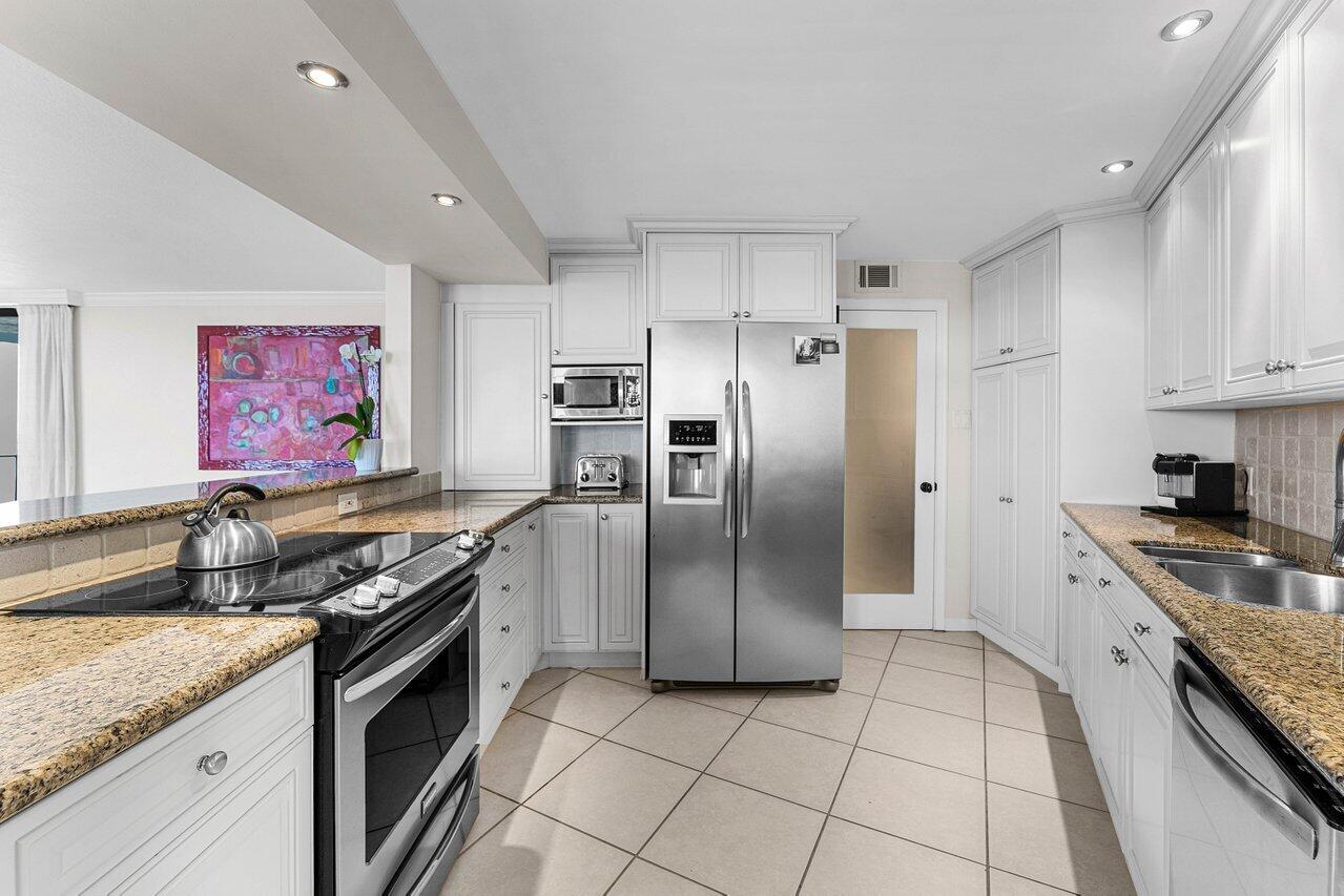 5420 N Ocean Drive 1605